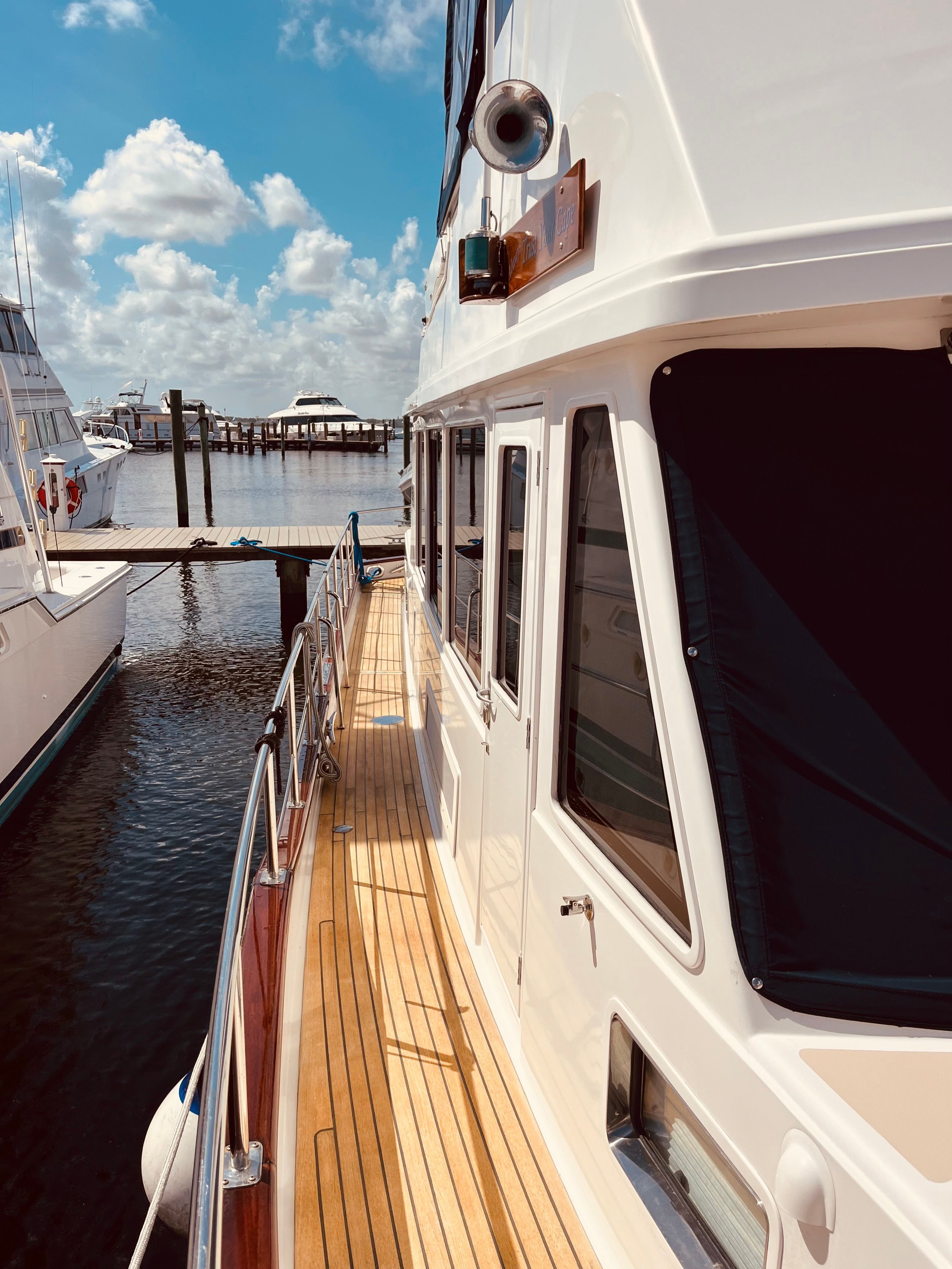 2007 Grand Banks 47 Heritage CL - 7
