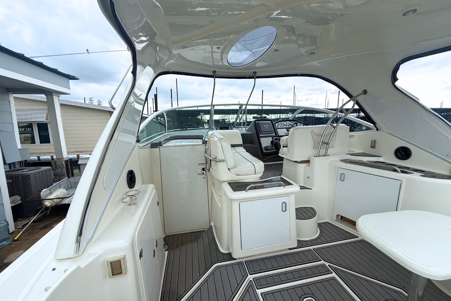 2007 Cruisers Yachts 420 Express - 6