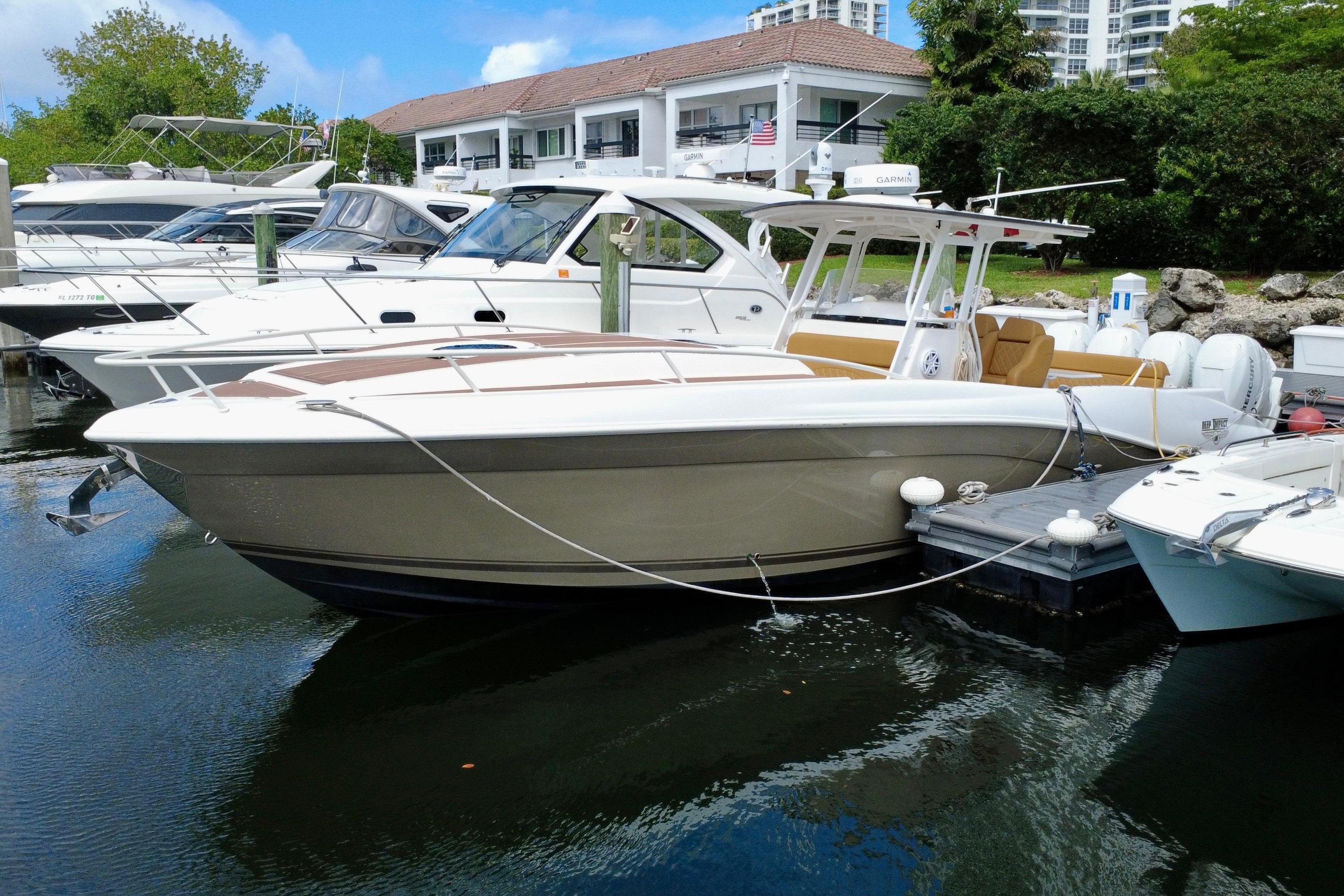 2011 Deep Impact 360 Cabin
