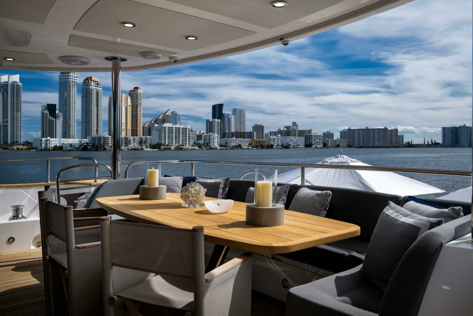 2015 Sunseeker 28 METER - Image 39