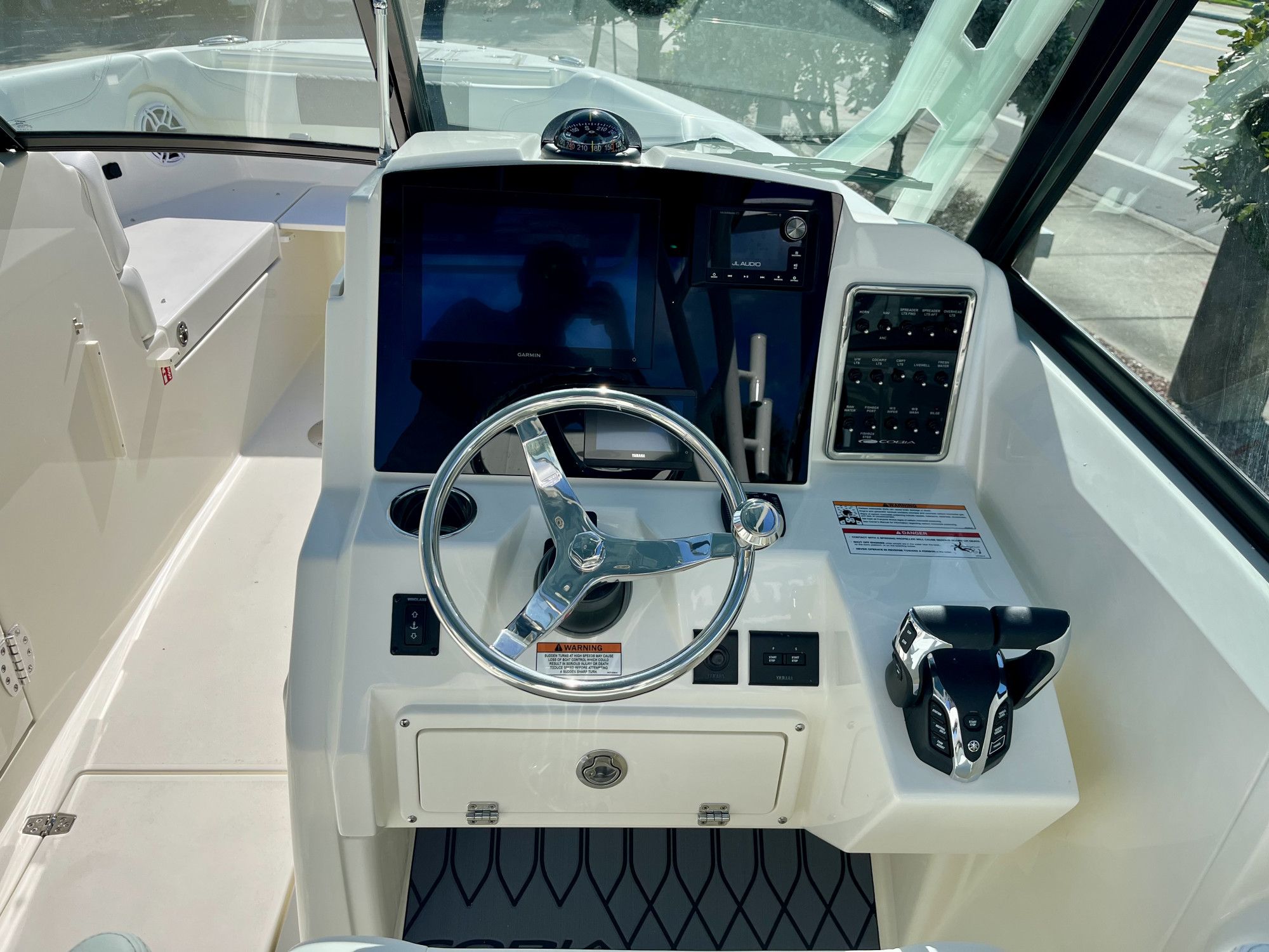 2026 Cobia 280 Dual Console - 15