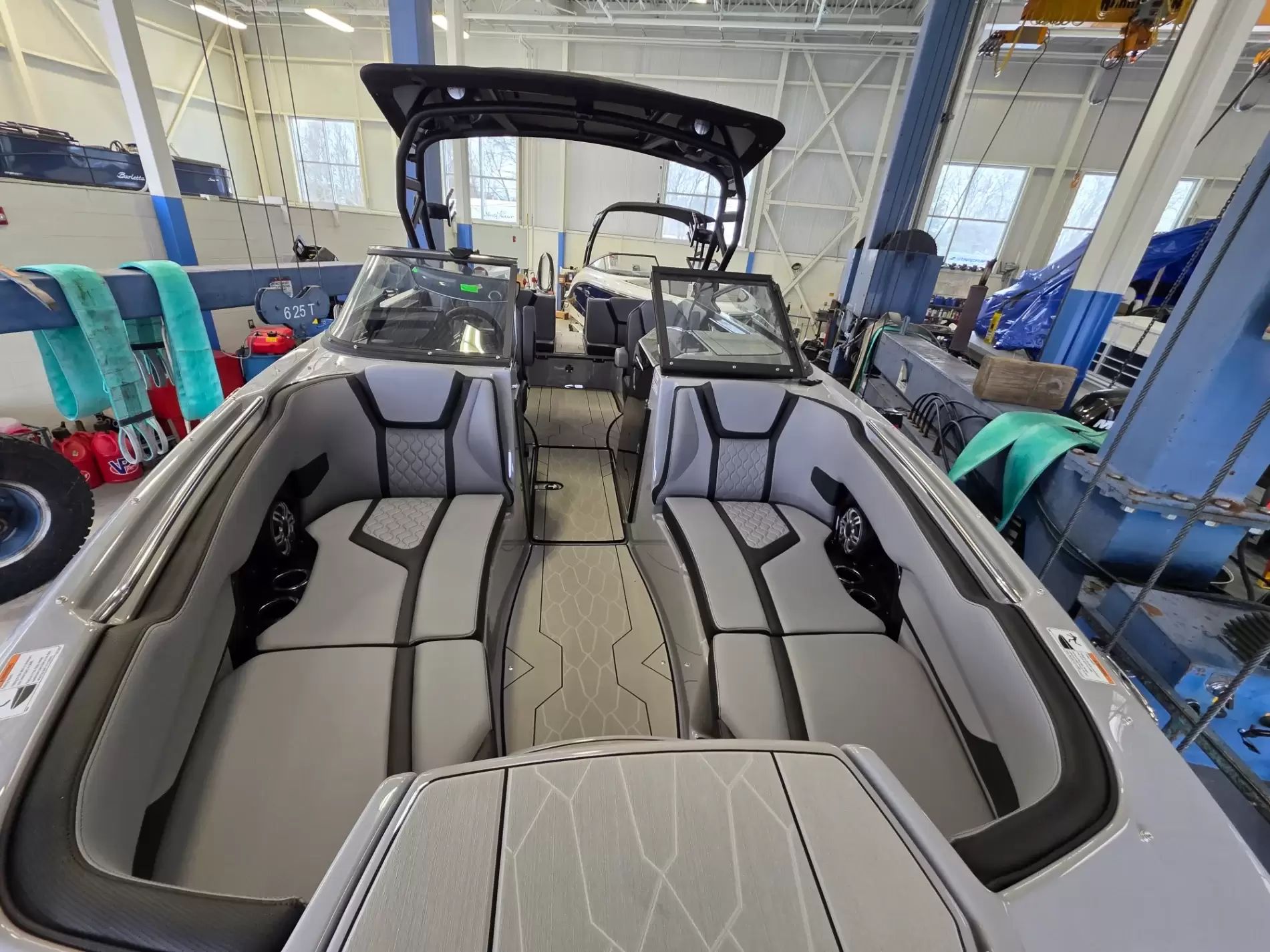 2026 Yamaha Boats 255XD - 19
