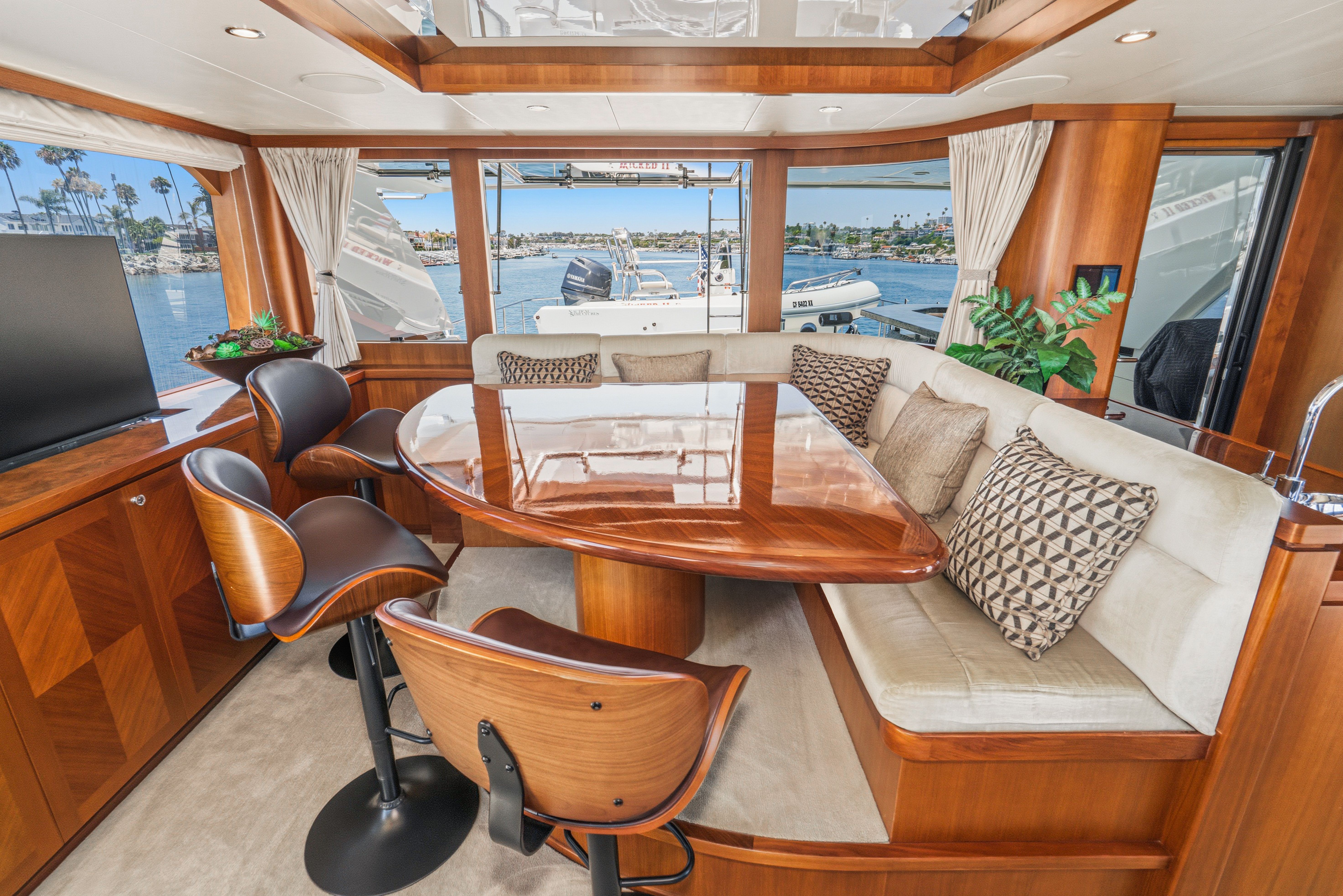 2015 Ocean Alexander 90 Skylounge Motoryacht - 68