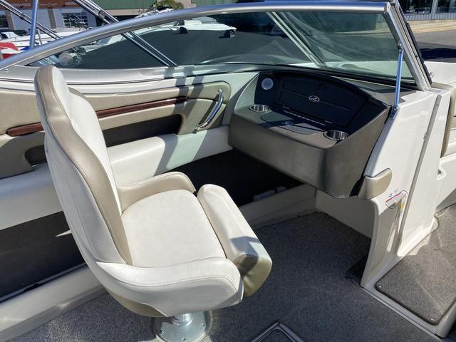 2007 Sea Ray 230 Select - 14