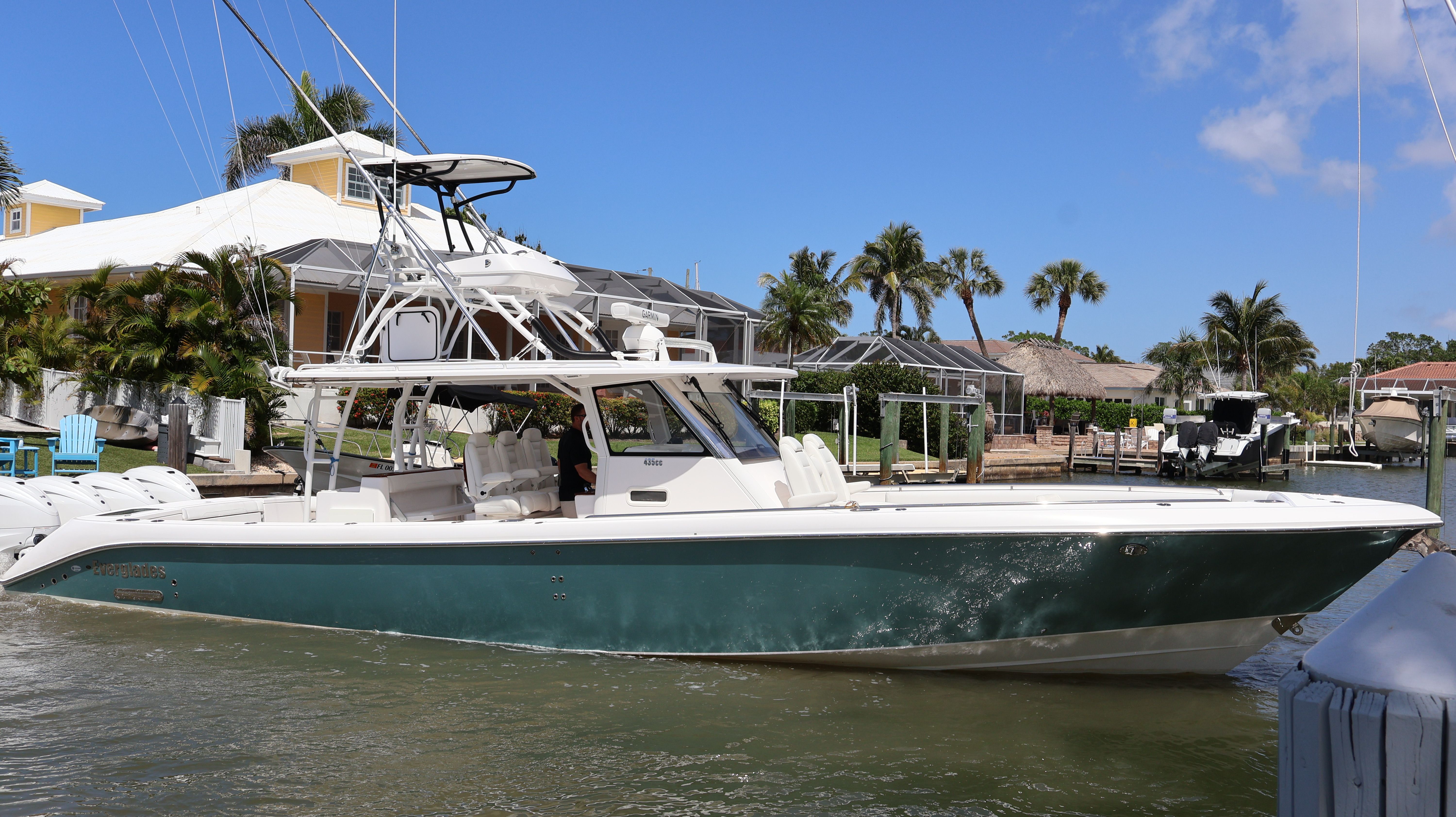 2019 Everglades 435 Center Console boat on the water.