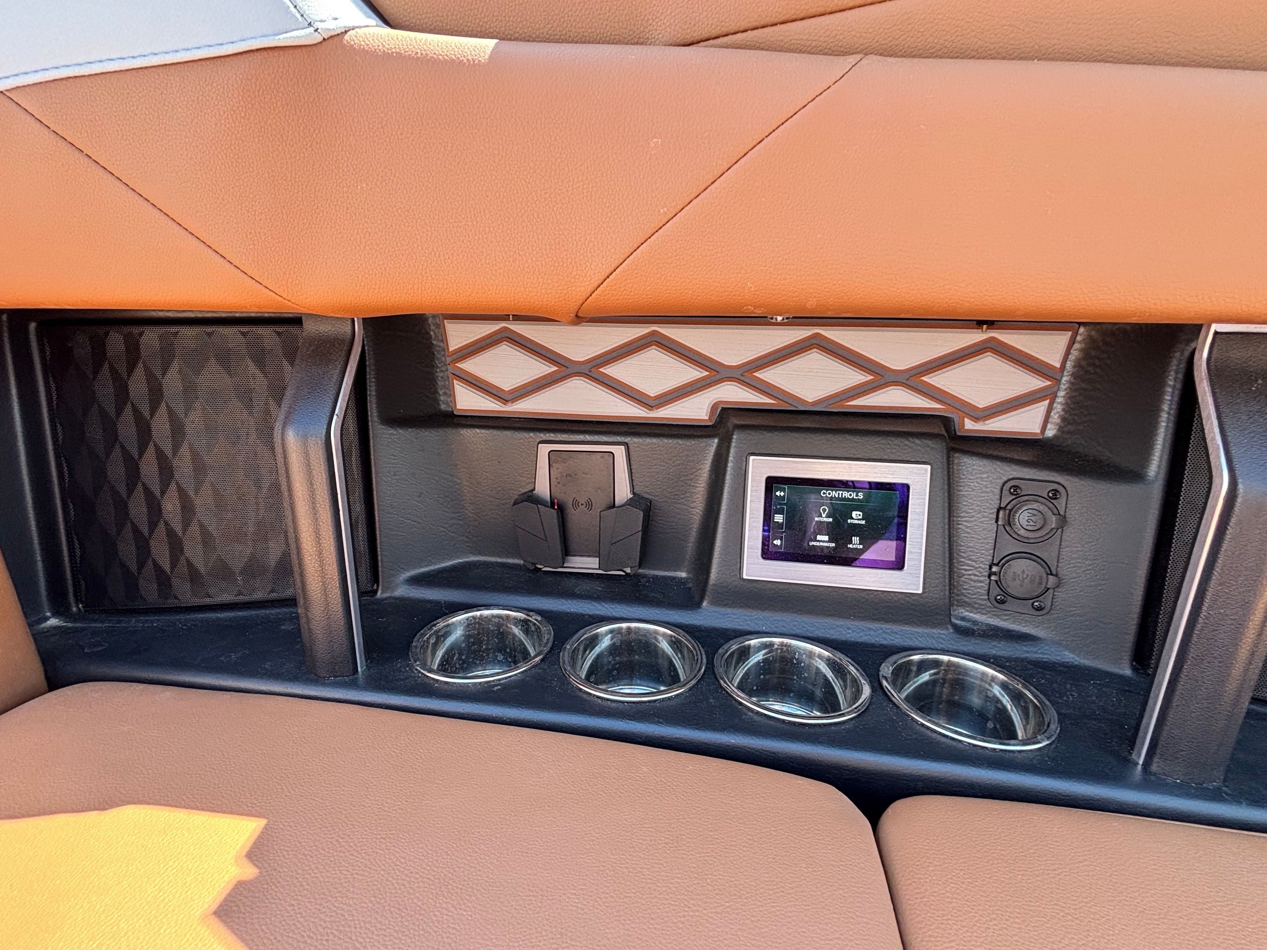 2026 Malibu M230 - 9