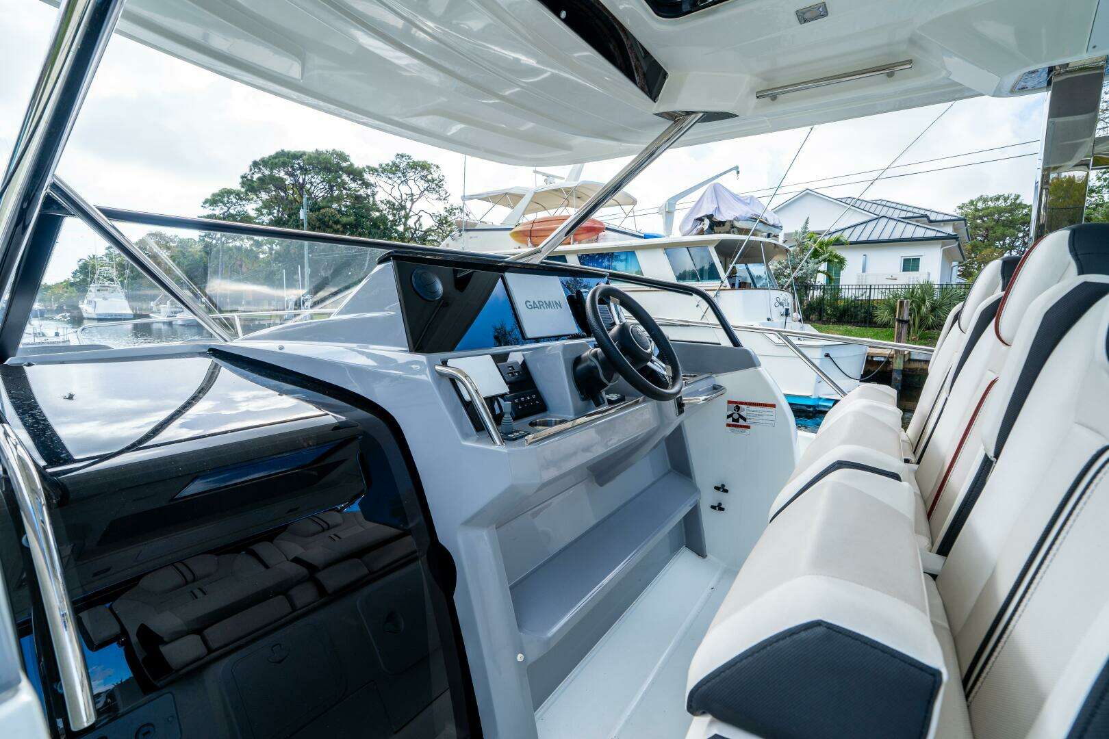 2024 Jeanneau Leader 10.5 WA S2 - Image 30