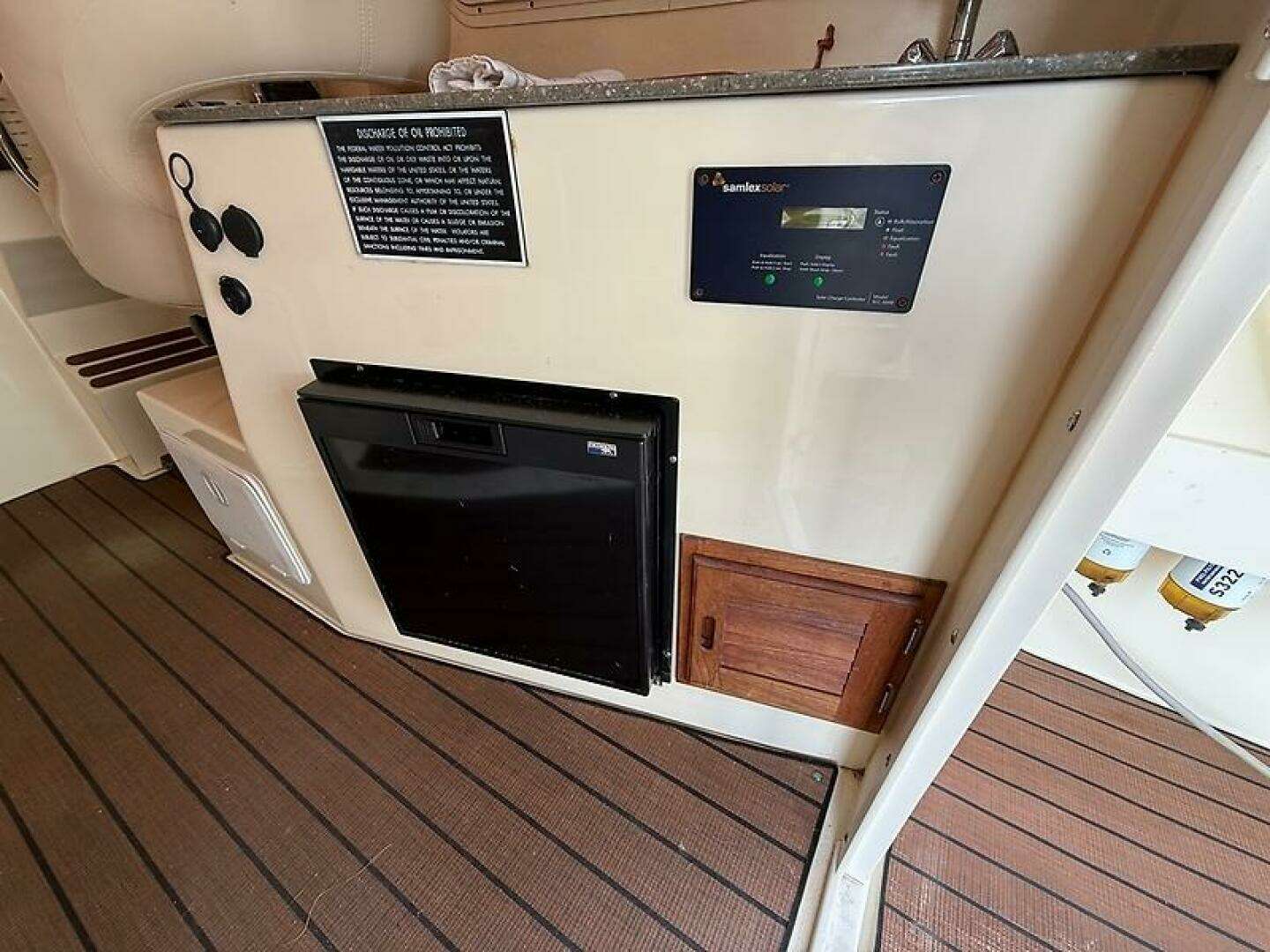 2018 Islander 27 Islander Hardback - Image 40