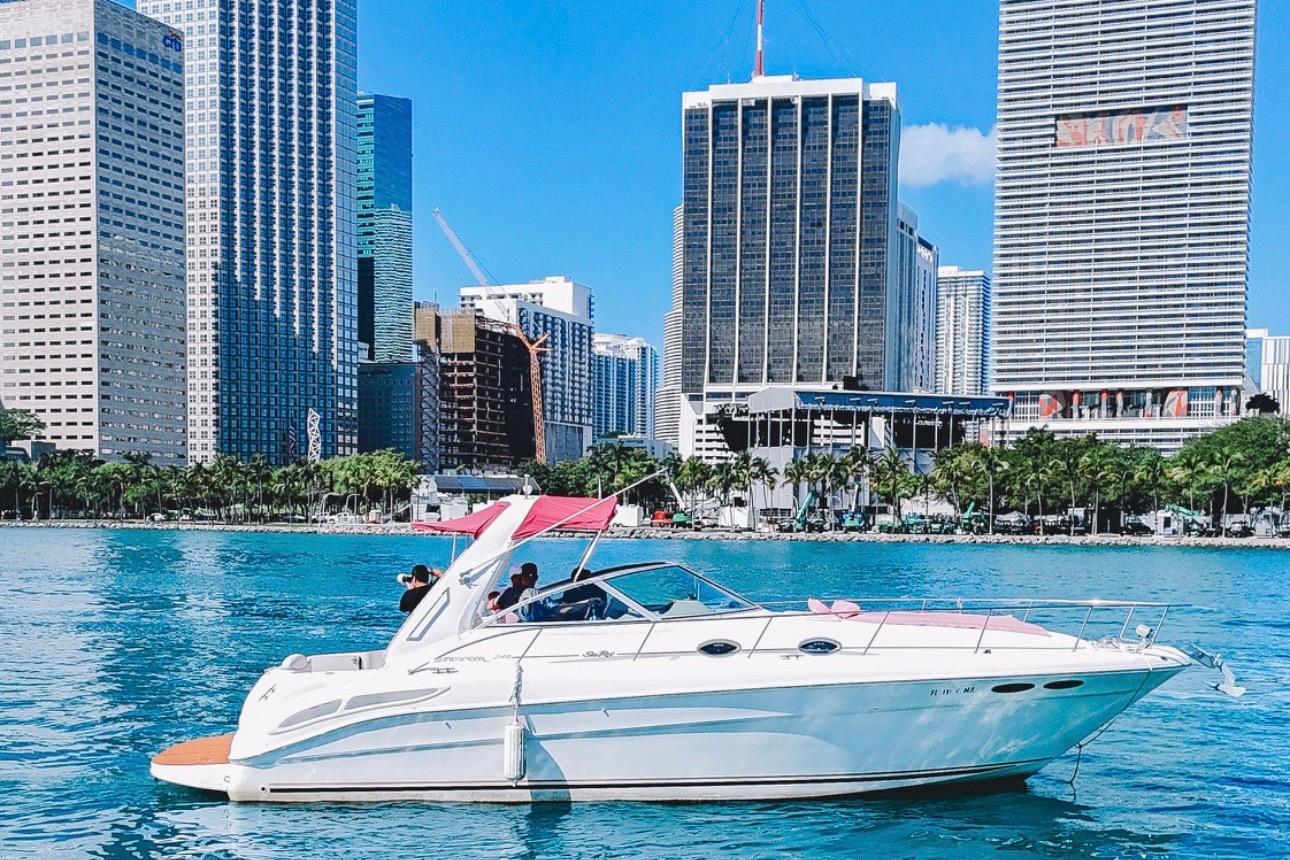 2001 Sea Ray 360 Express Cruiser