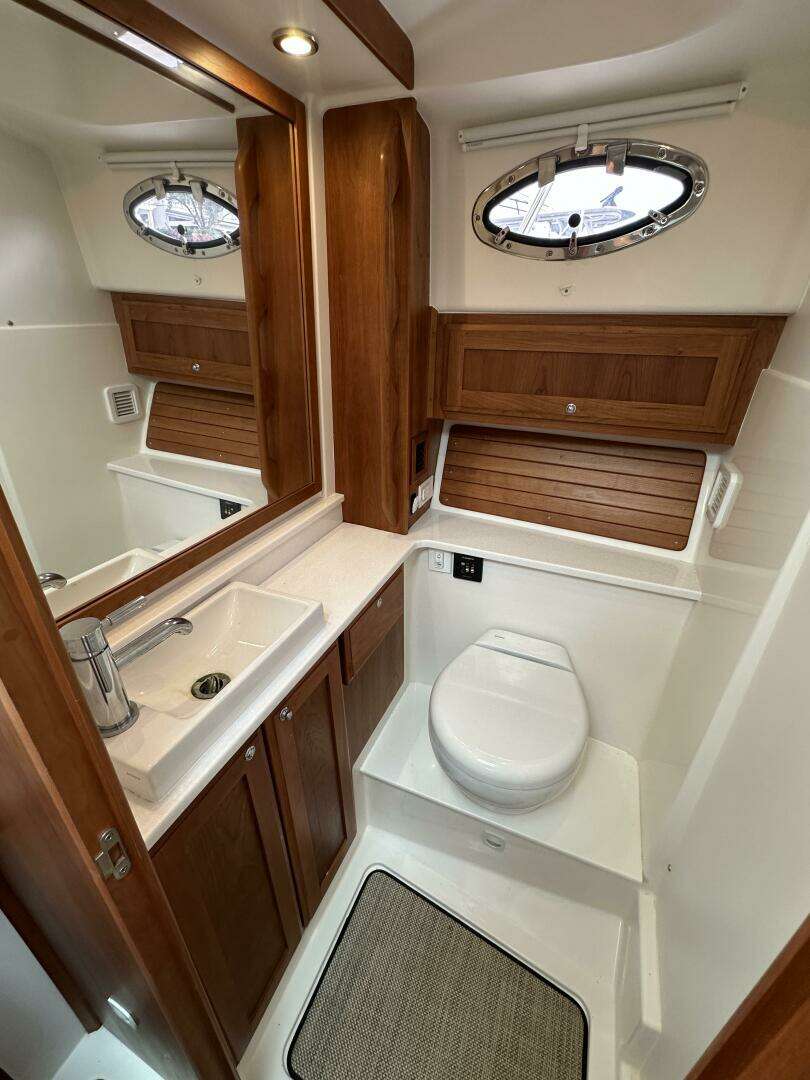 2022 Back Cove 34O - Image 34
