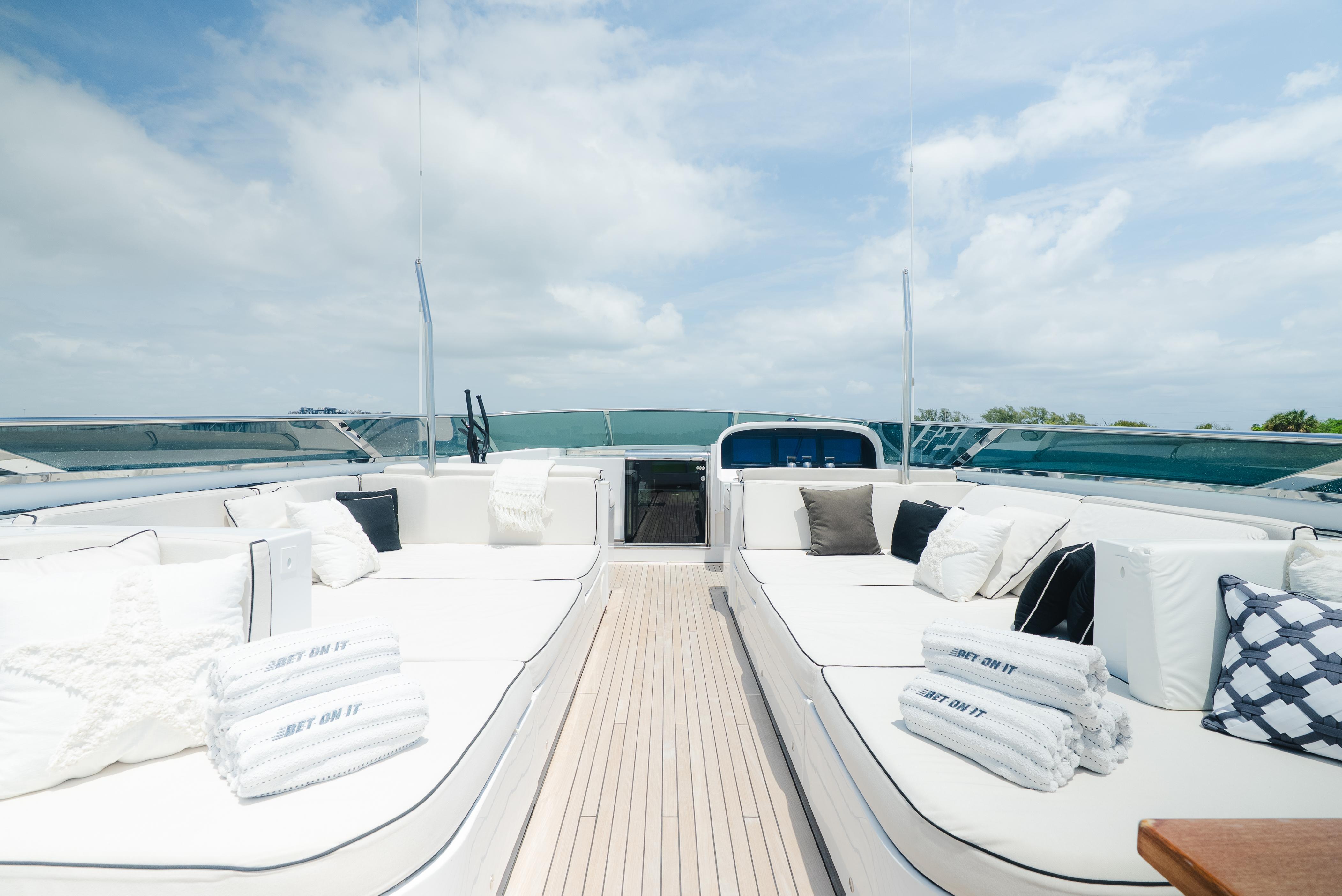 Luxurious Arno Leopard 46 yacht deck with plush seating and towels, 2010 model.