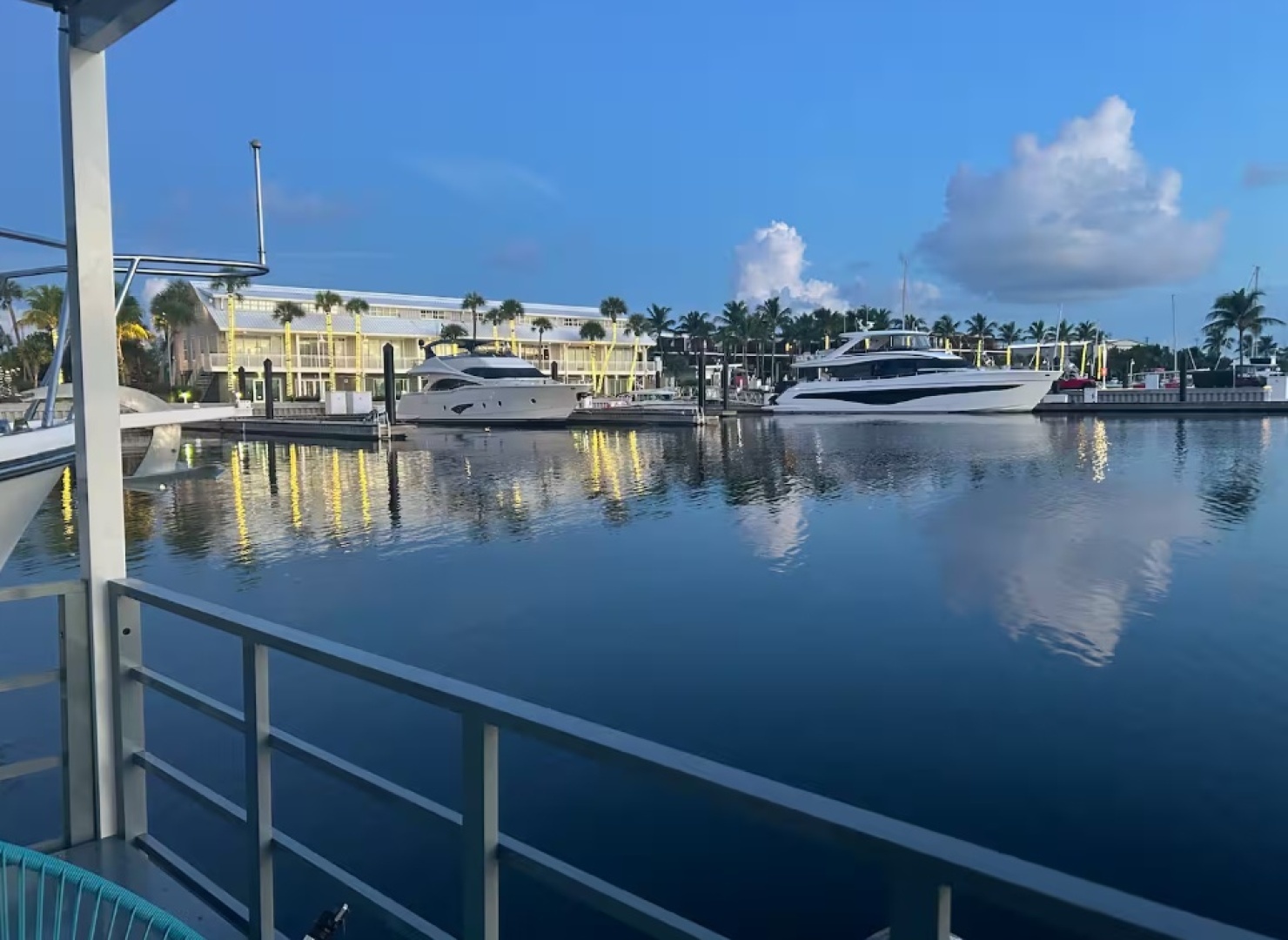2023 Houseboat Modern Struktures MS400 - Image 16