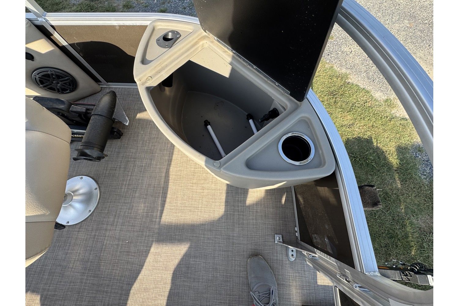 2023 Sun Tracker Sportfish 24 XP3 - 14