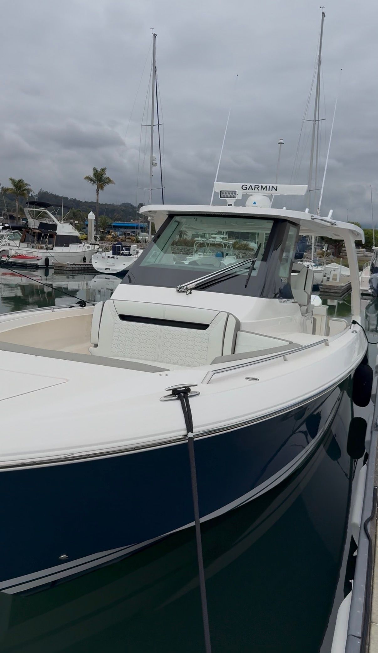 2024 Tiara Yachts 34 LS - 21