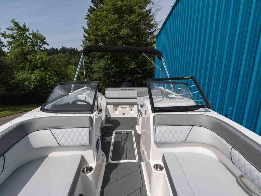 2025 Bayliner D22 - 11