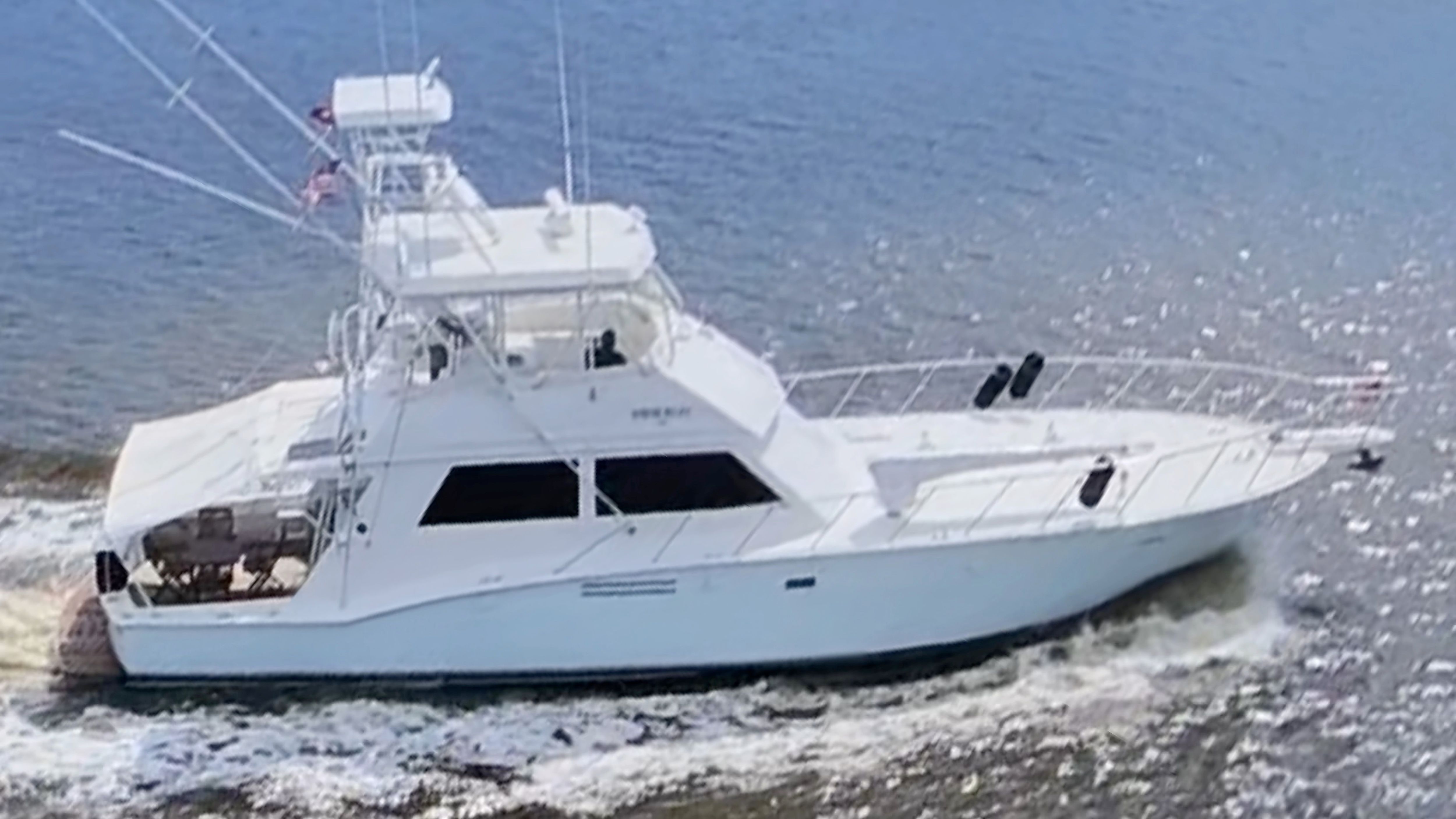1980 Hatteras 55 Convertable - 5