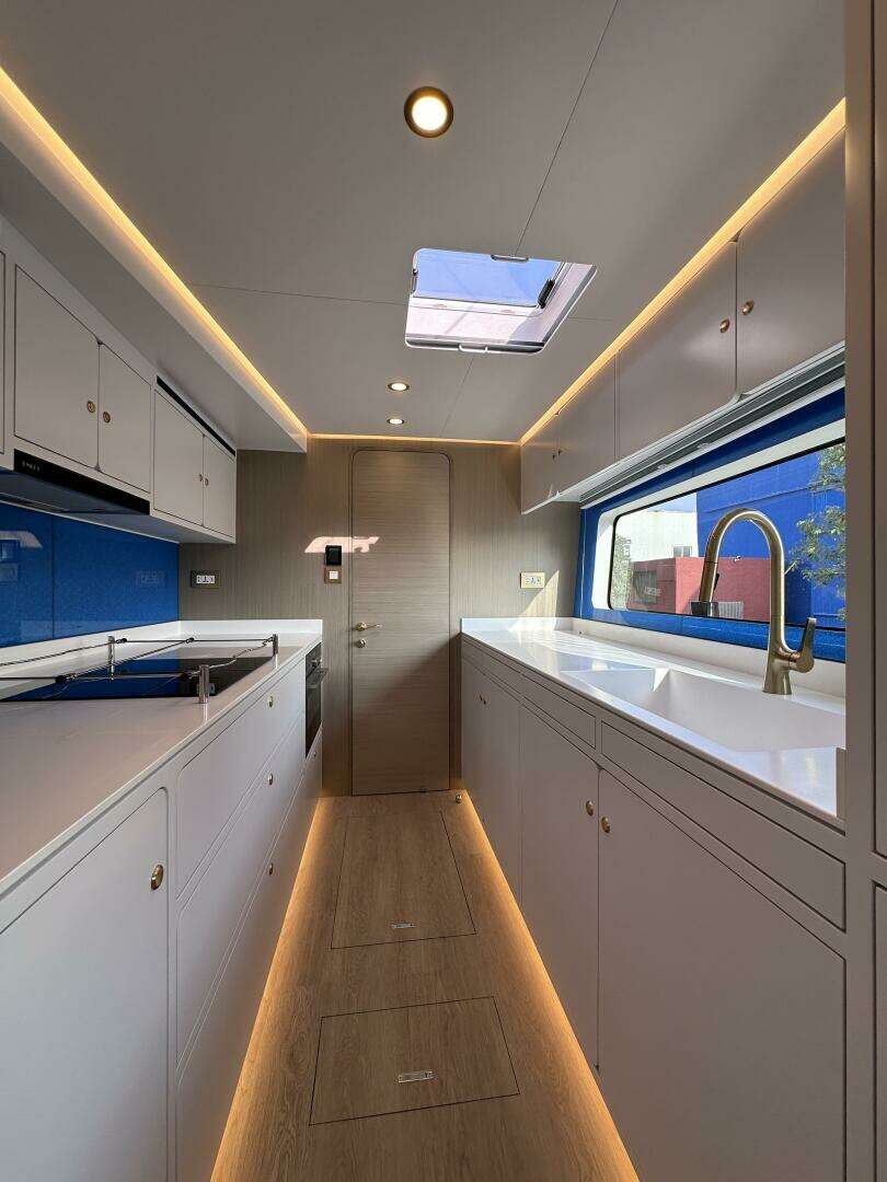 2027 McConaghy Boats MC63p Tourer - Image 27