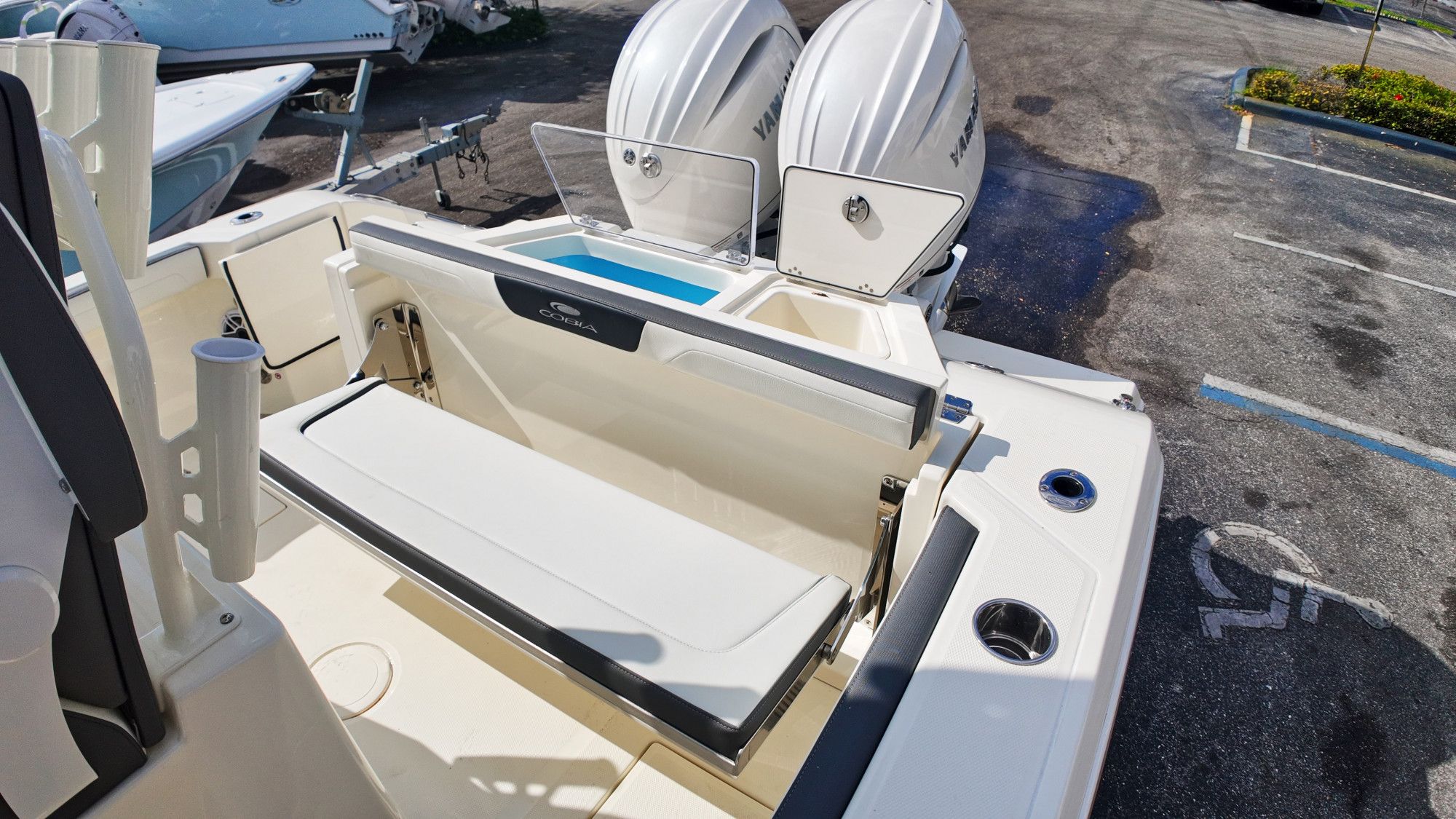 2027 Cobia 245 Center Console - 9