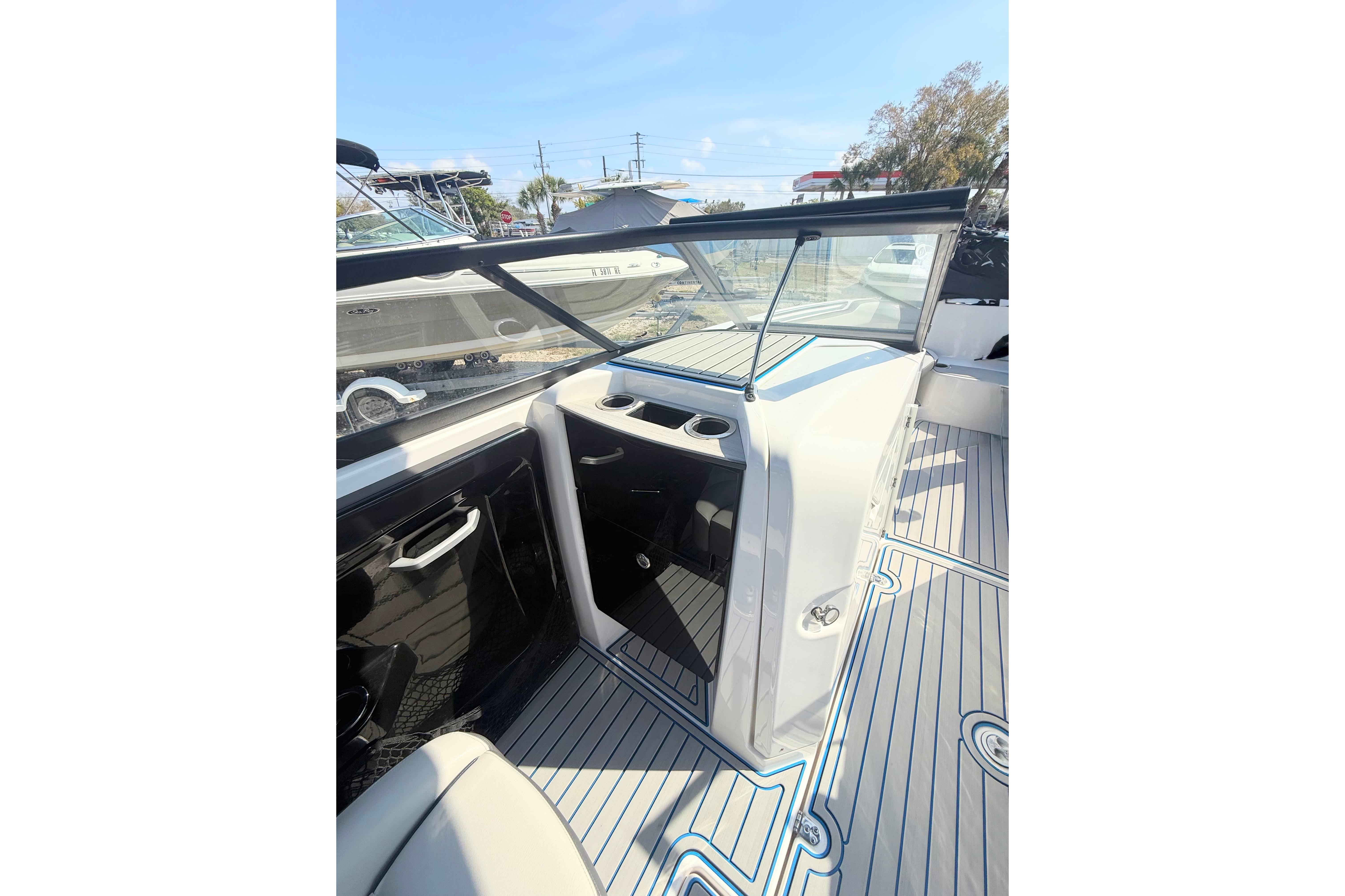 2023 Yamaha Boats AR250 interior with sleek design and modern features.