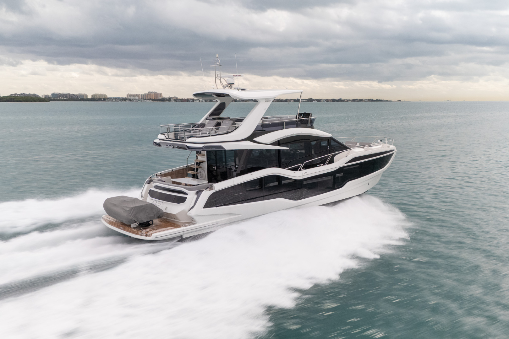 2025 Galeon 560 FLY - Image 14