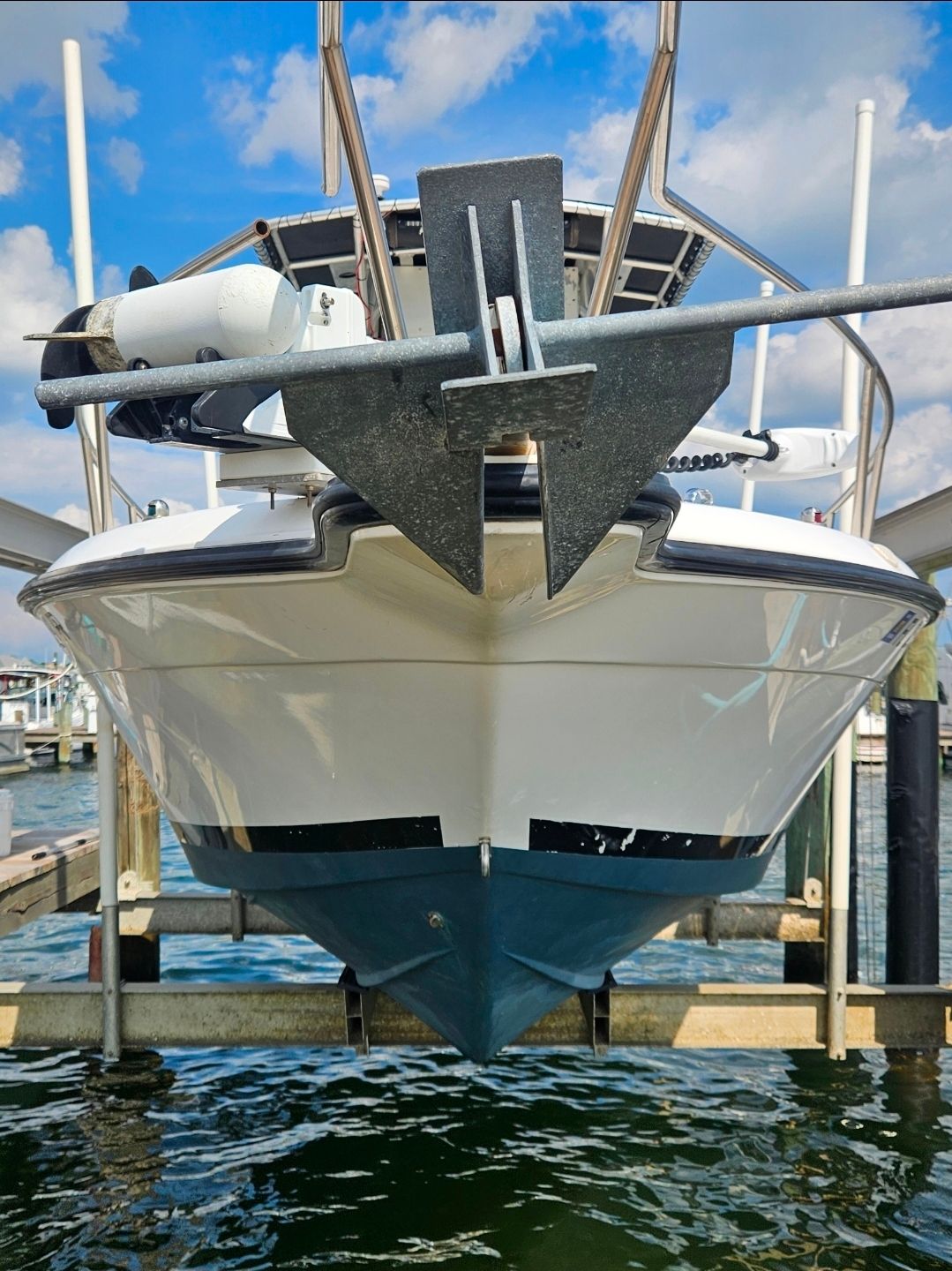 2001 Century 2300 Center Console - 17