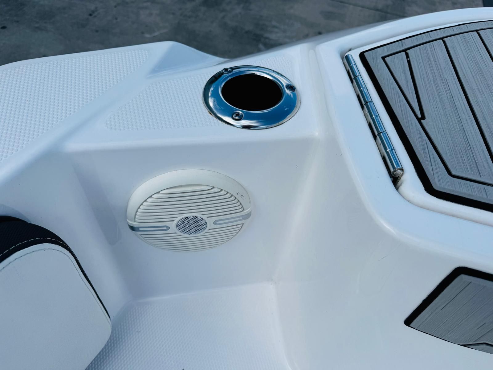 2024 Yamaha Boats 222 FSH Sport - 8