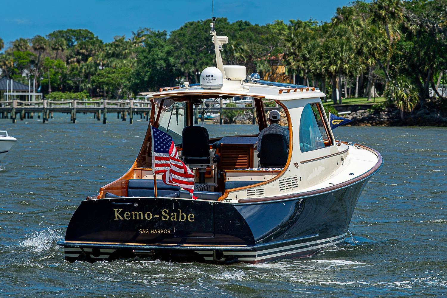 2013 Hinckley Picnic Boat 37 MKIII