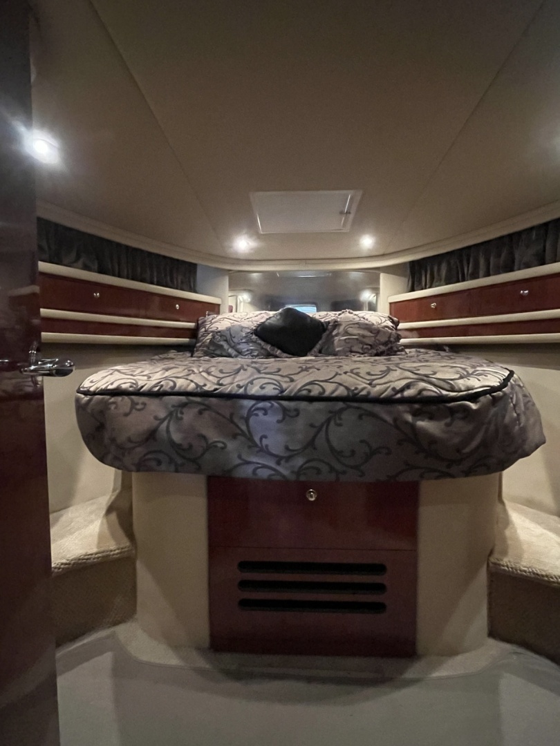 2003 Sea Ray 480 Sedan Bridge - Image 40
