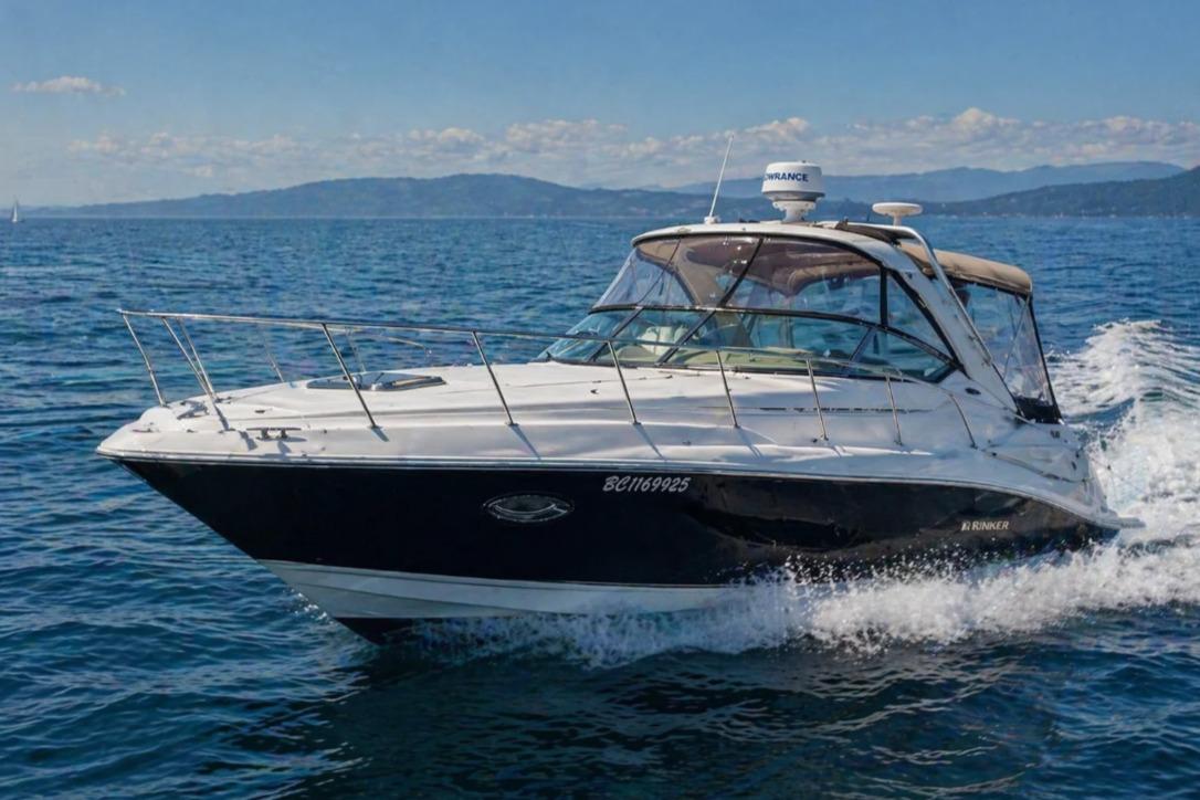 2008 Rinker 300 Express Cruiser