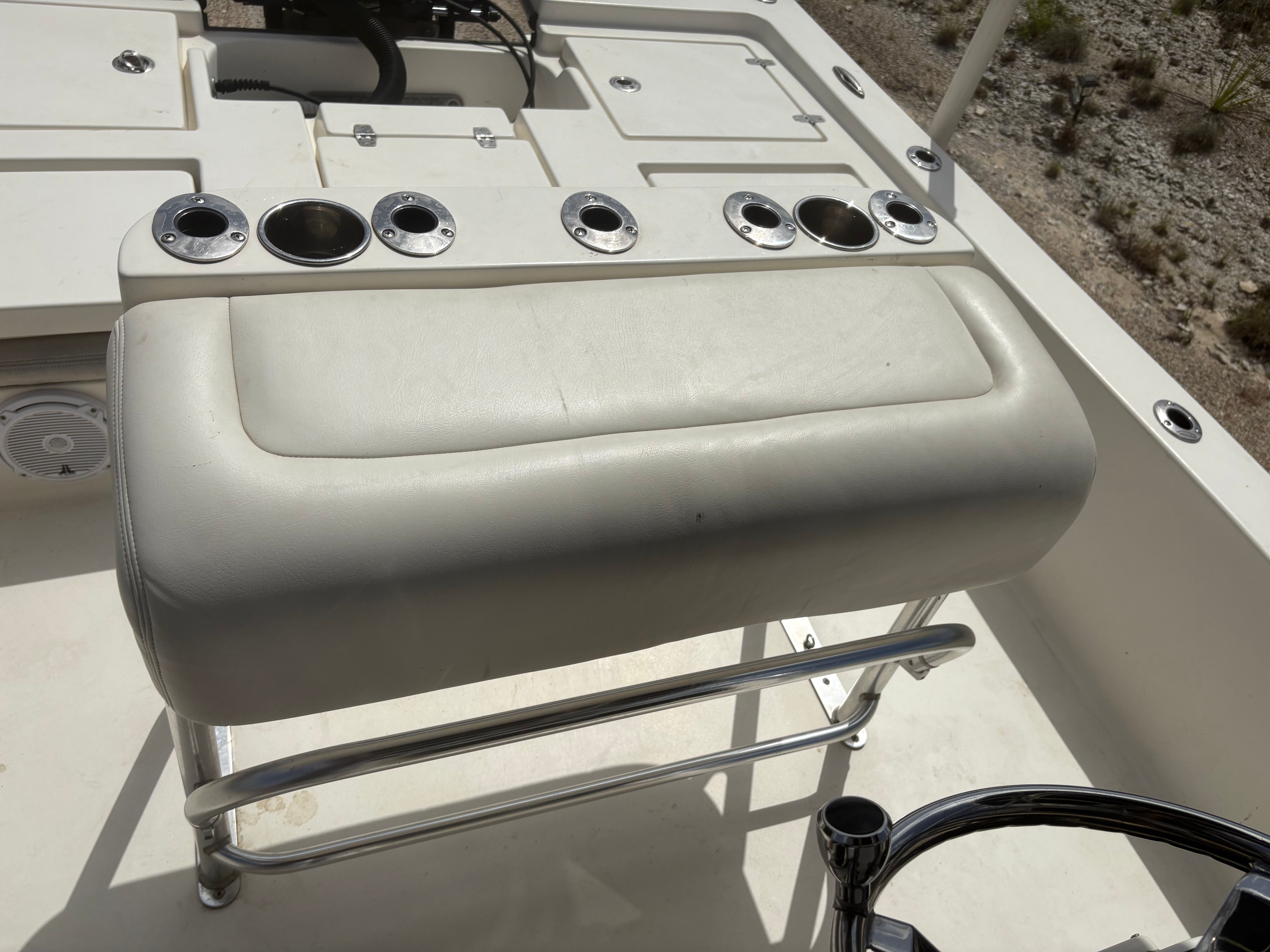 2012 Pathfinder 2200 TRS - 7