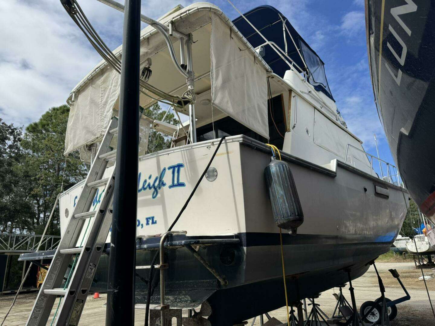 1984 Mainship 34 MK 111 - Image 5