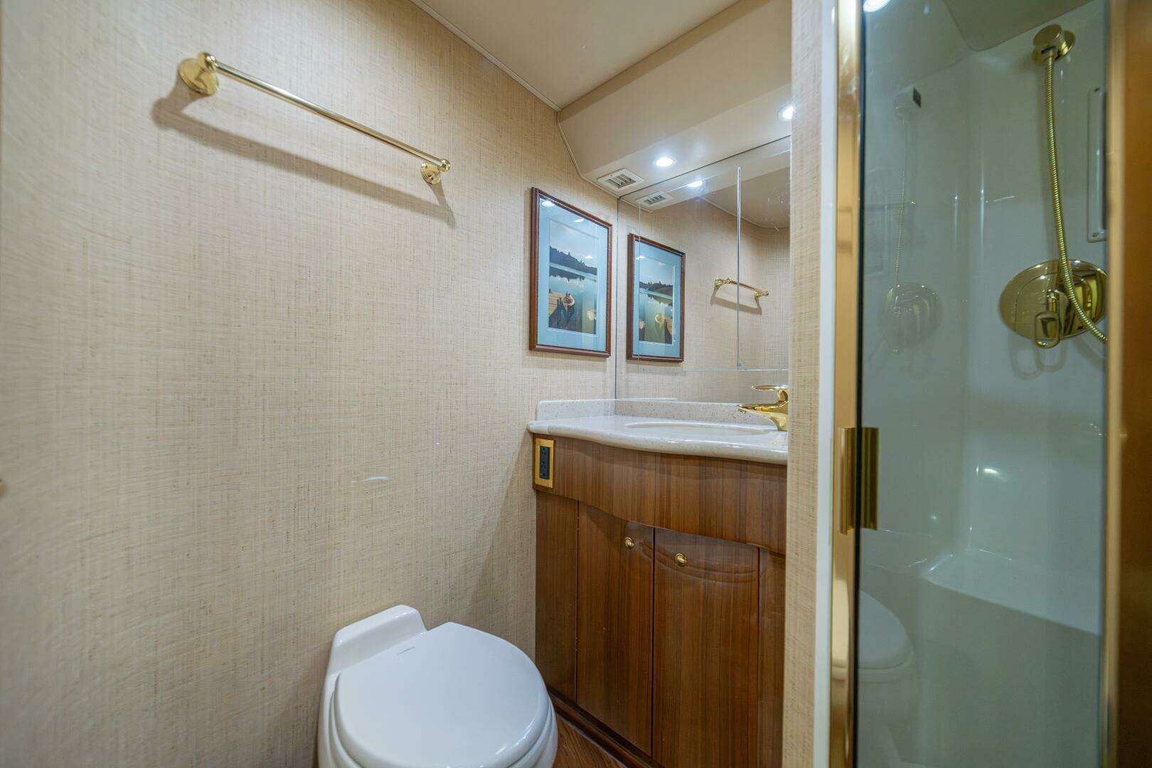 2006 Viking 56 Convertible - Image 52