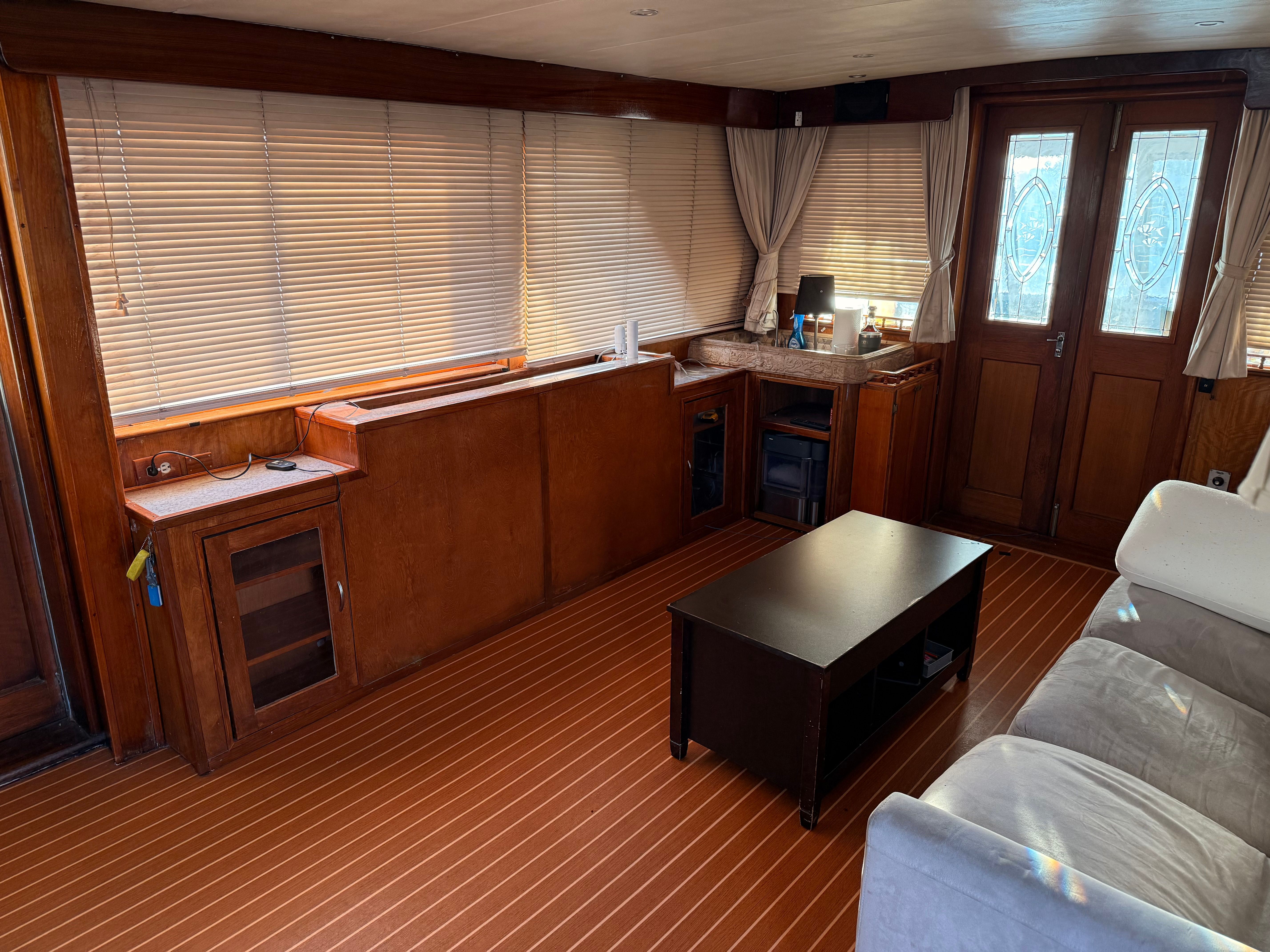 1969 Hatteras 53 - 36