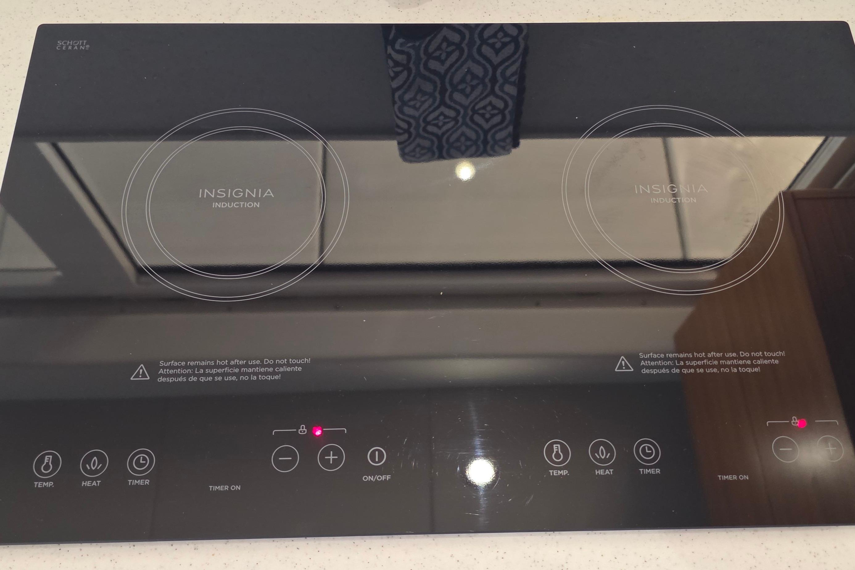 Induction cooktop on Greenline 40 yacht, model 2023.