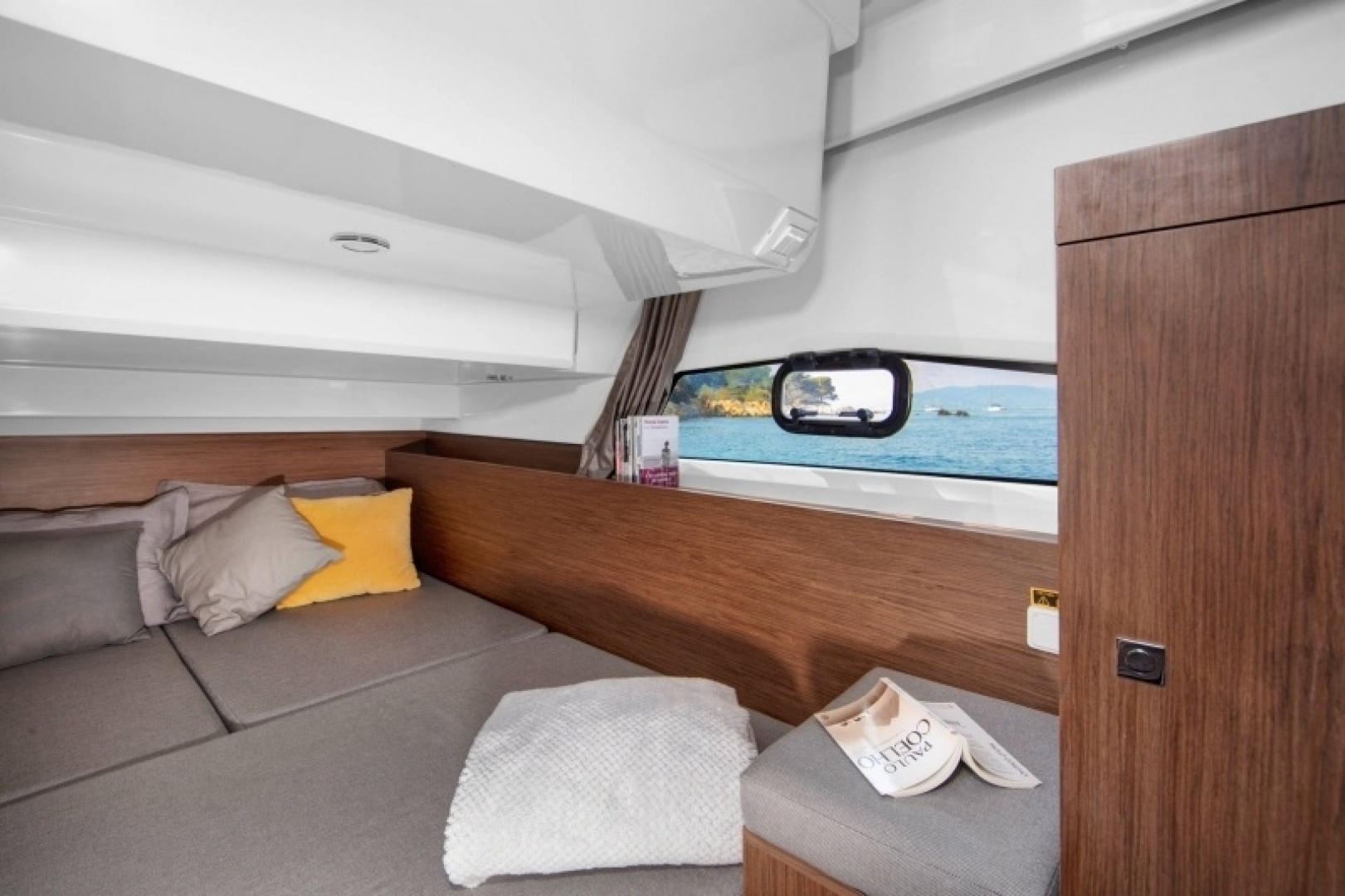 2020 Jeanneau NC 1095 Coupe - Image 36