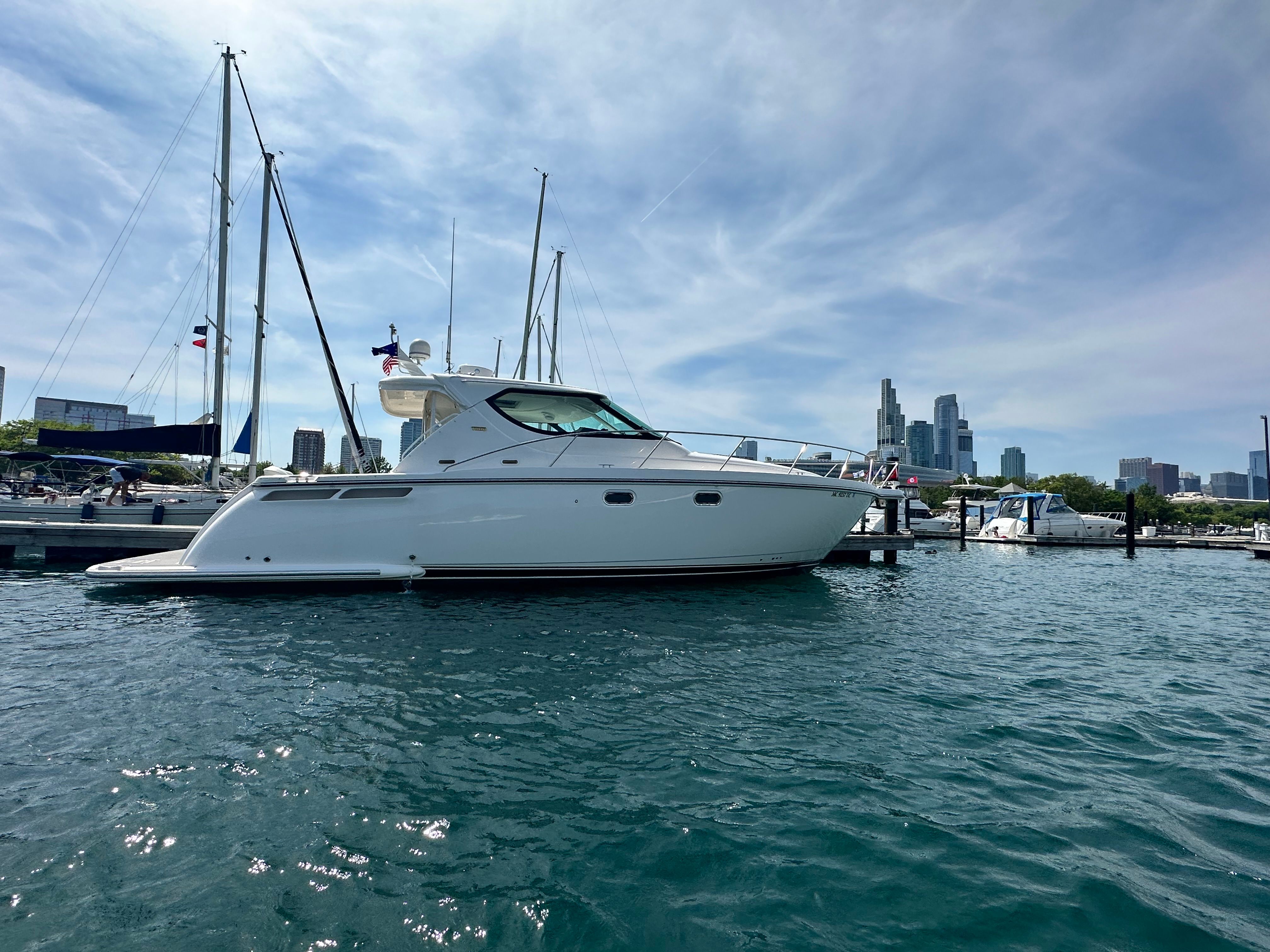 2009 Tiara Yachts 4300 Sovran