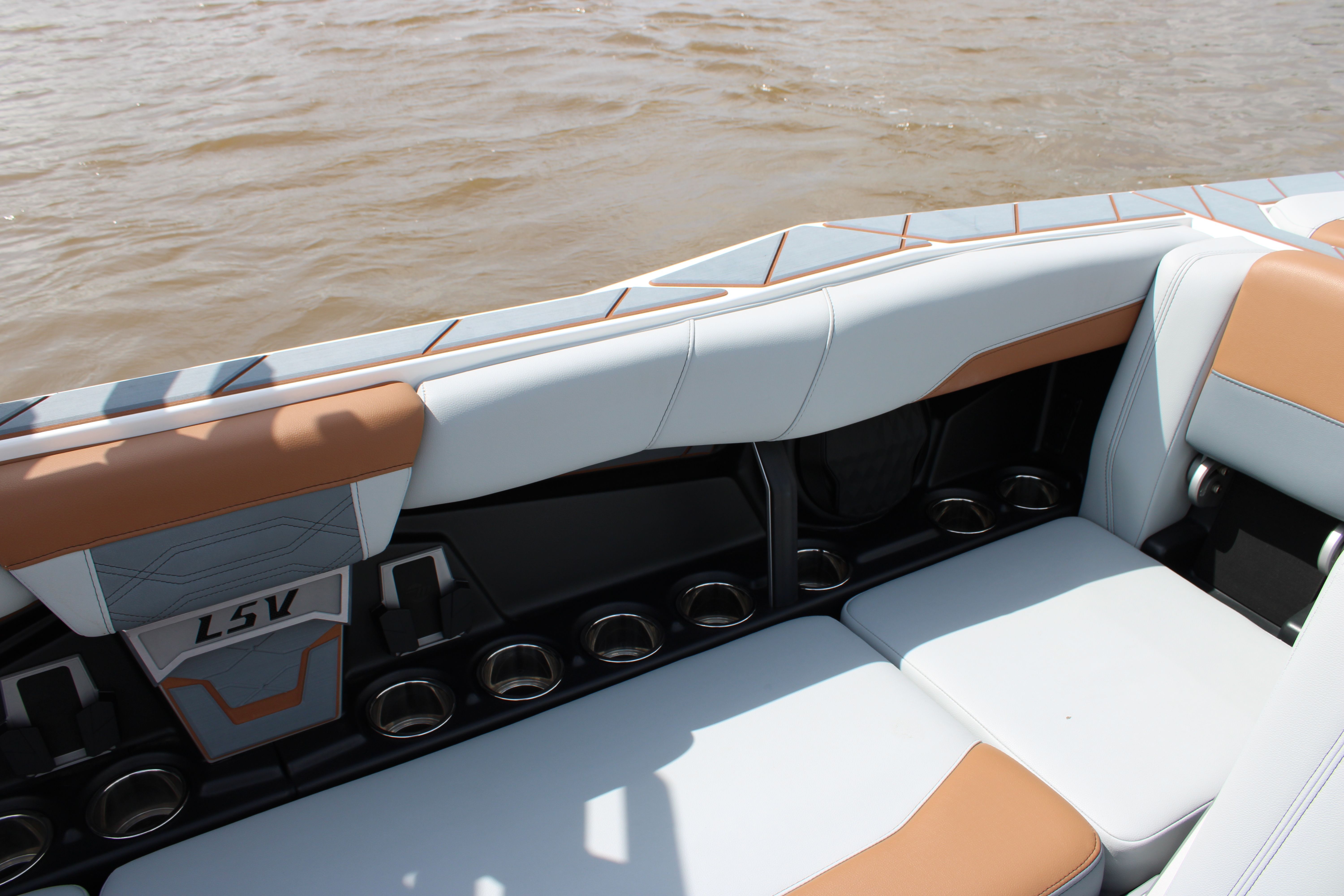 2024 Malibu 26LSV - 43