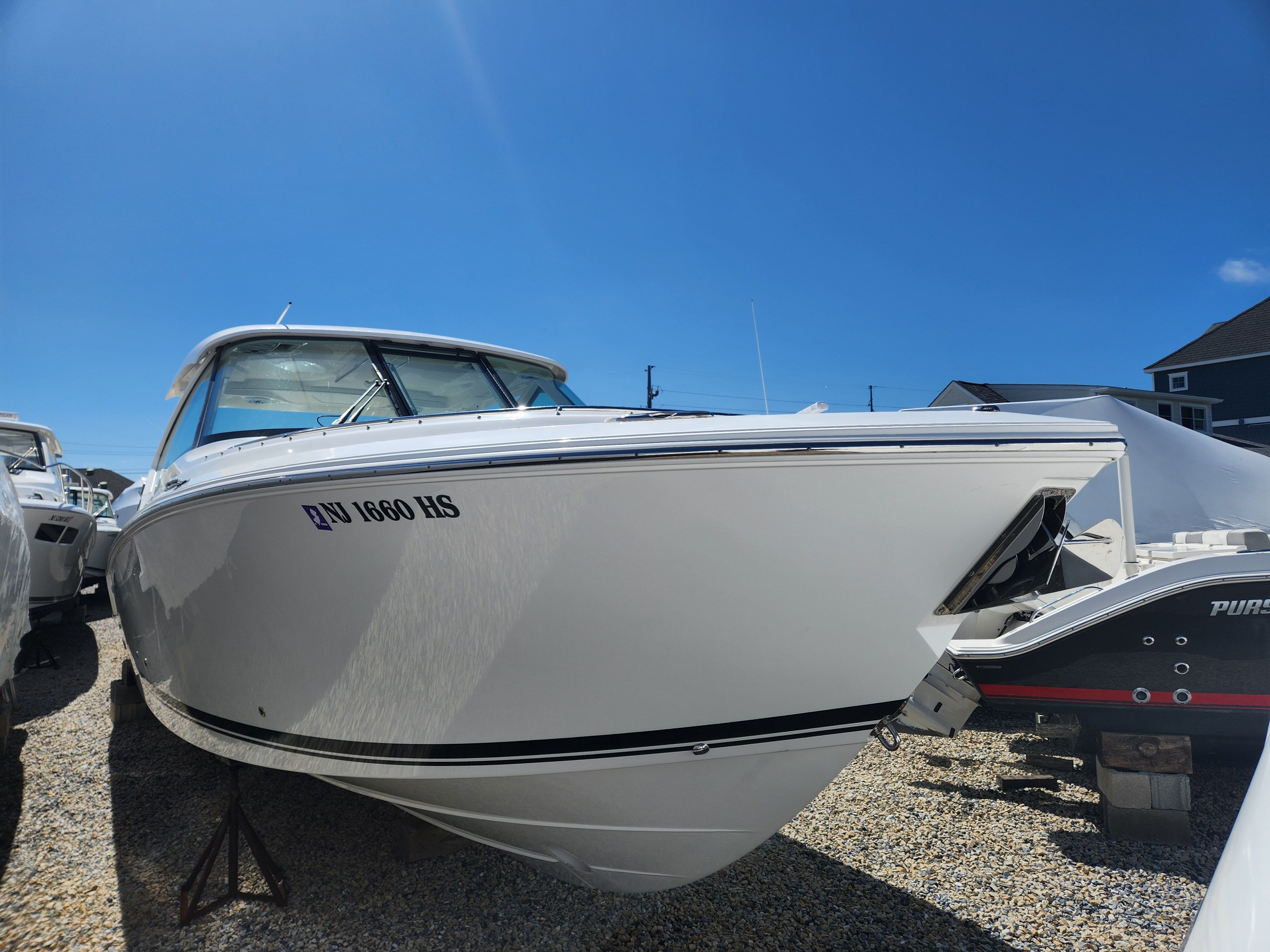 2023 Pursuit DC 326 Dual Console