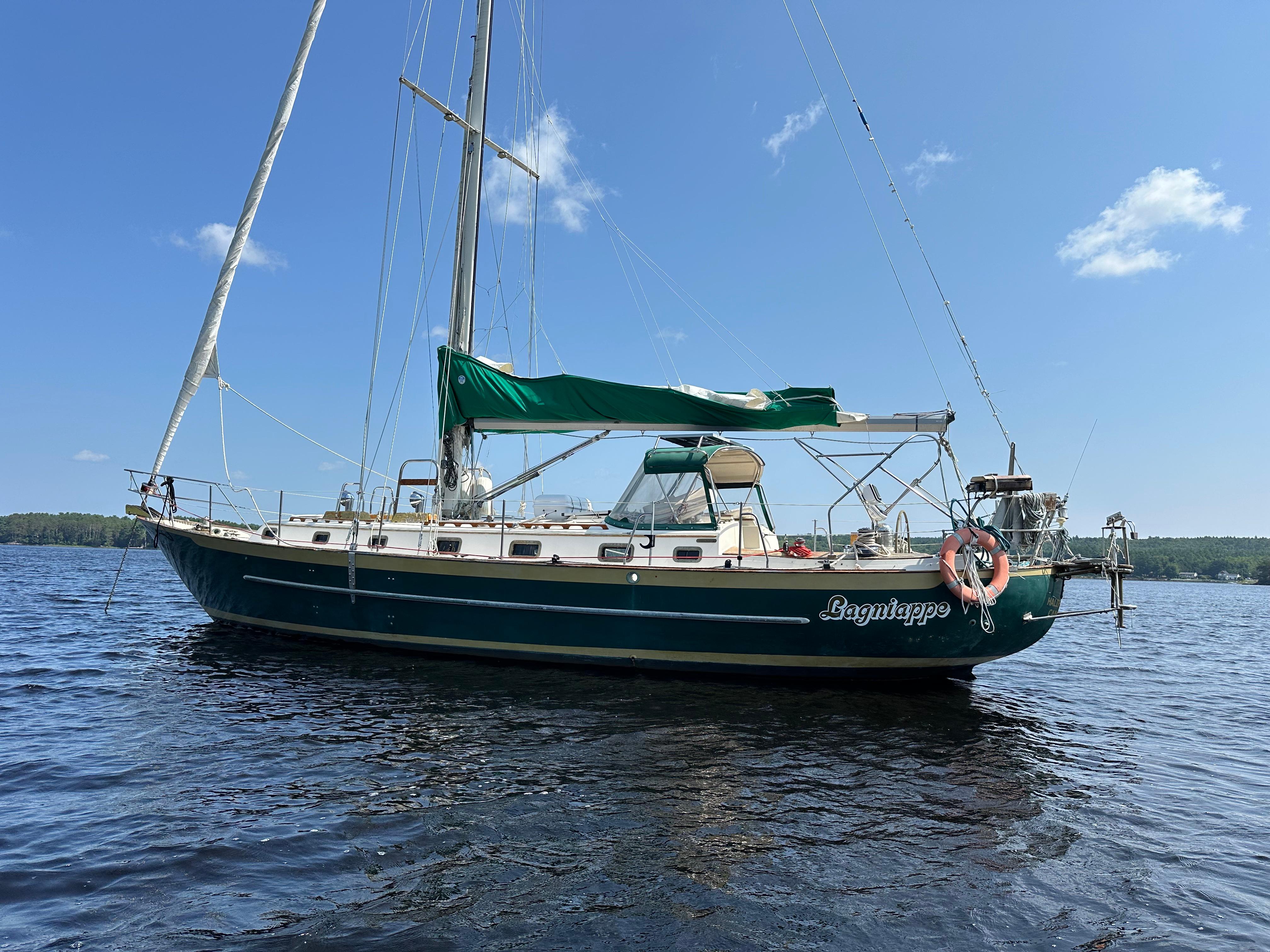 1990 Pacific Seacraft Crealock 44