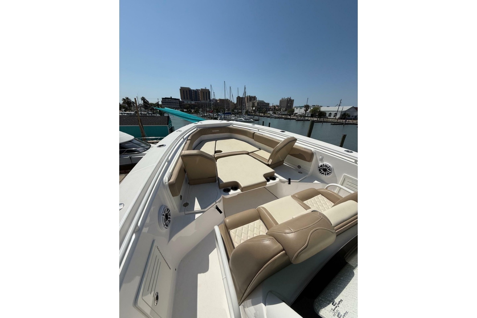 2021 Everglades 365 Center Console - Image 6