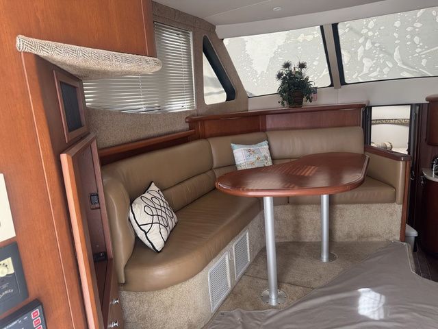 2005 Silverton 34 Convertible - 13