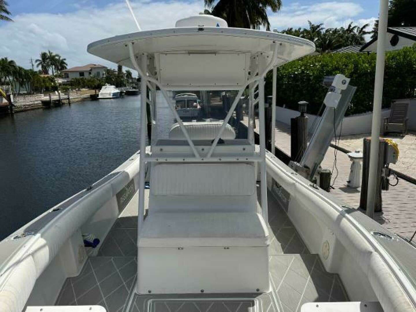 2005 Regulator 23 Center Console - Image 10