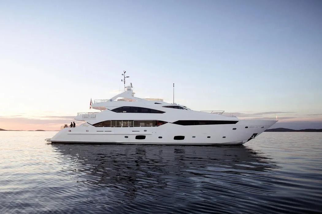 2010 Sunseeker 40 Metre Yacht