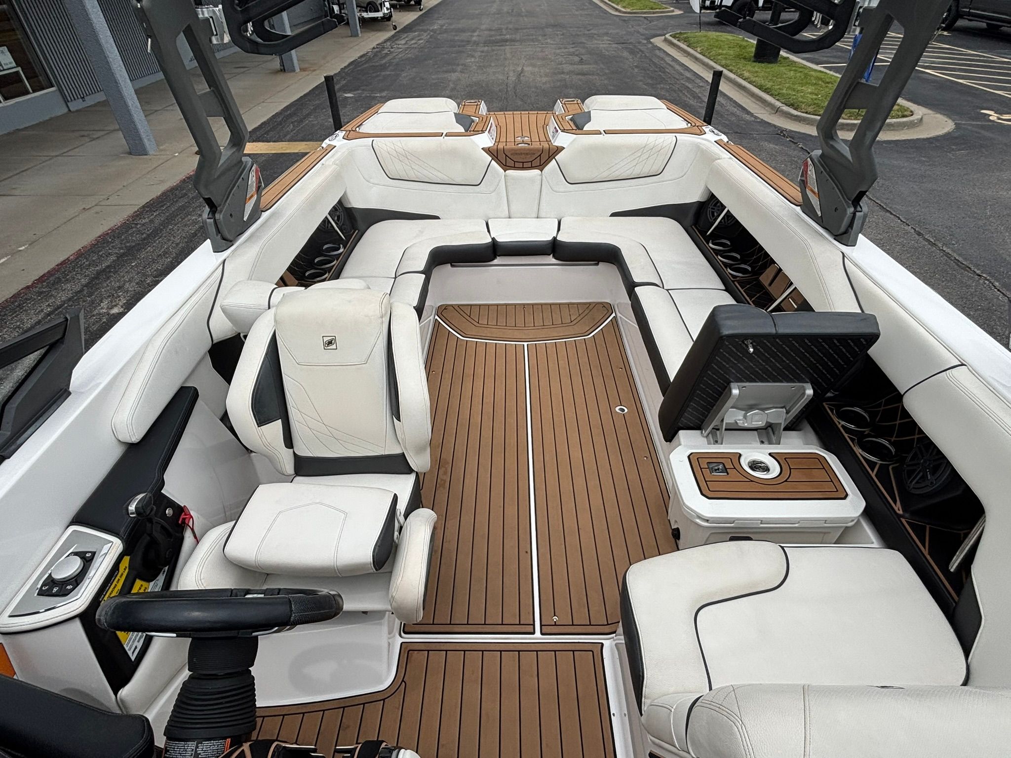 2020 Nautique GS24 - 6