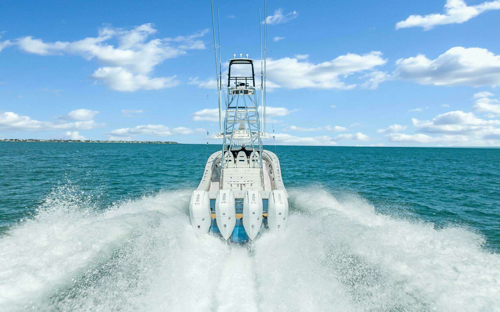 2018 Regulator 41 Center Console - Image 21