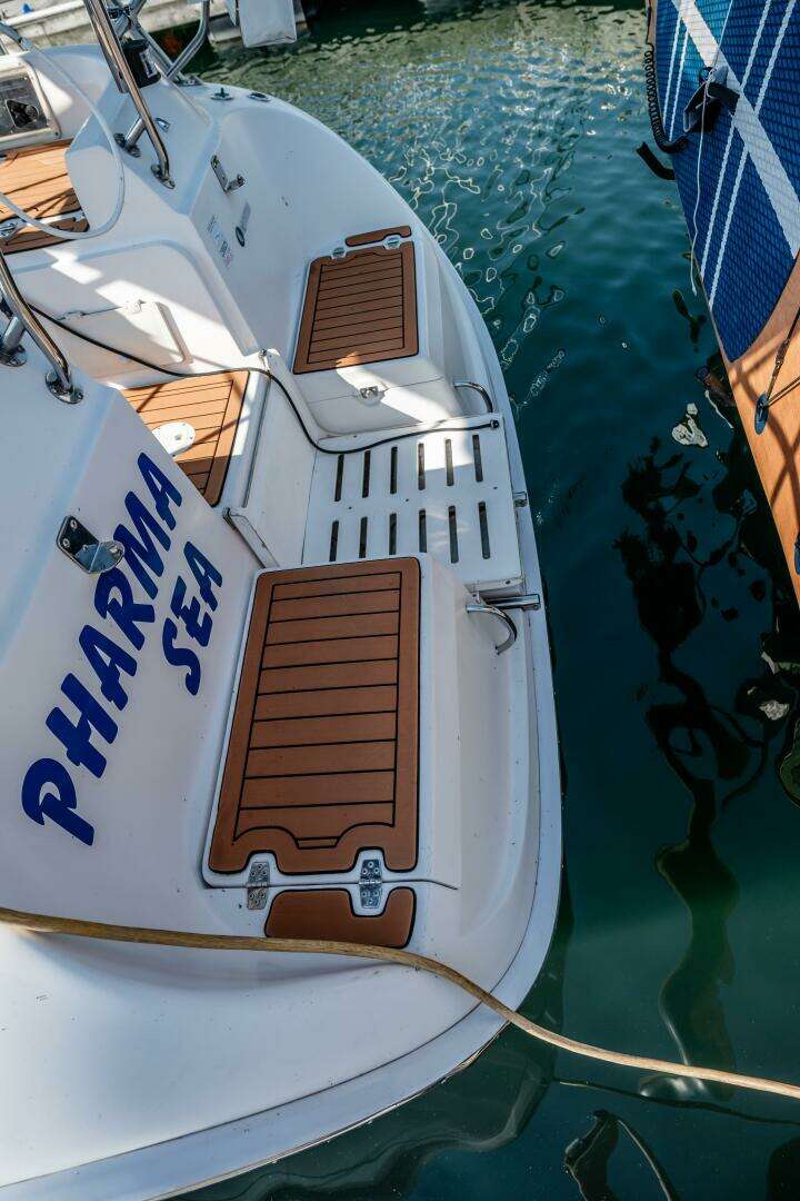 2003 Hunter 356 - Image 10