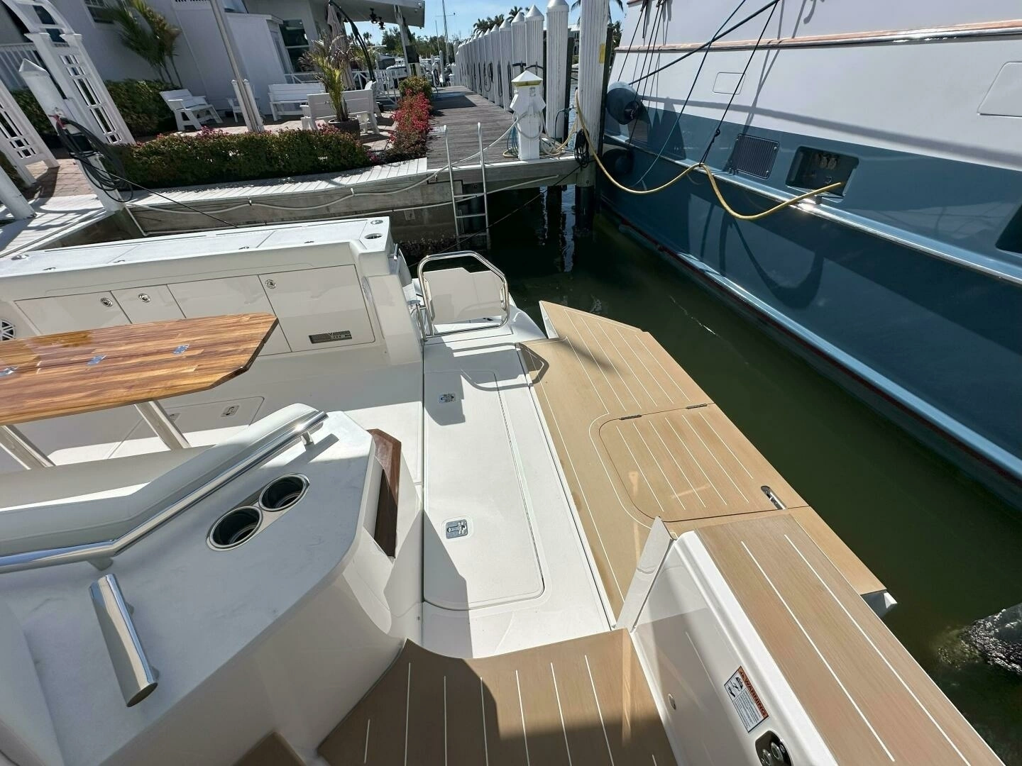 2025 Tiara Yachts EX 60 - Image 36