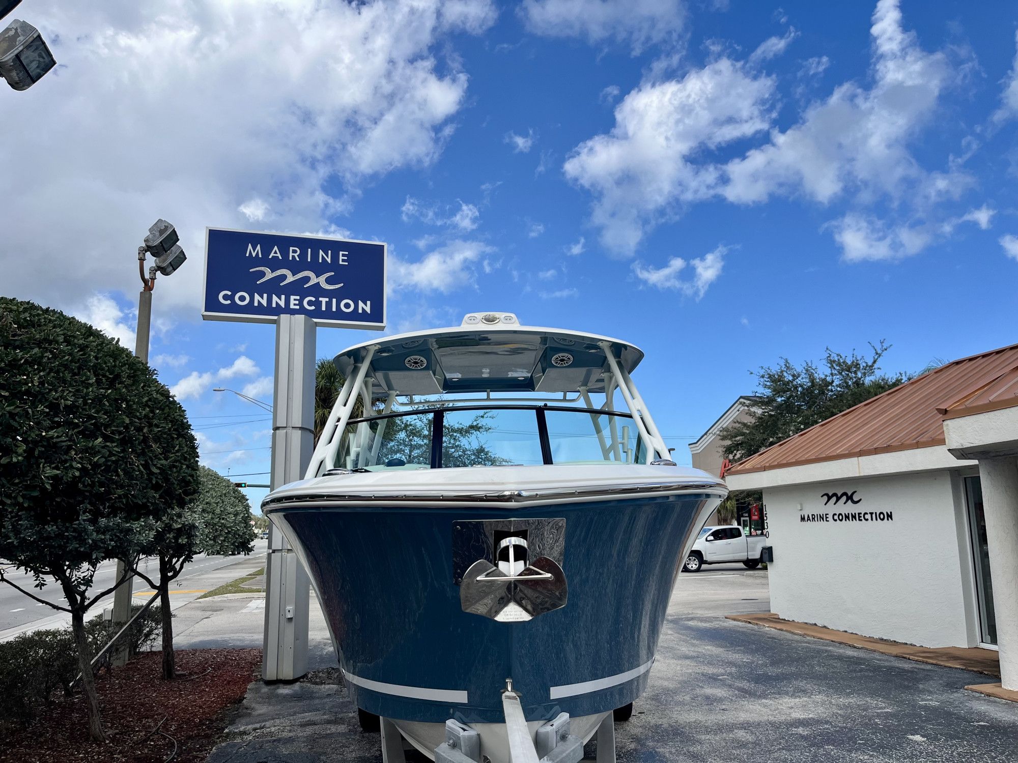 2026 Cobia 280 Dual Console - 3