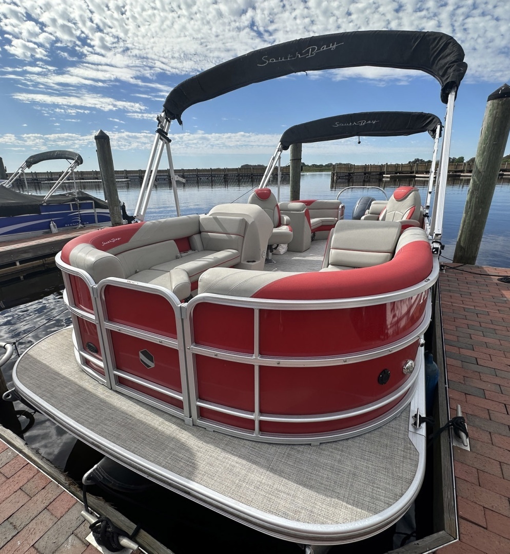 2022 South Bay LE Series Tri Hull - Image 5