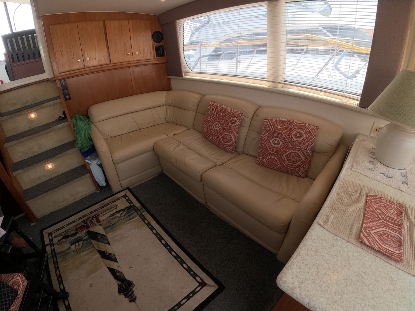 2000 Carver 406 Motor Yacht - Image 15